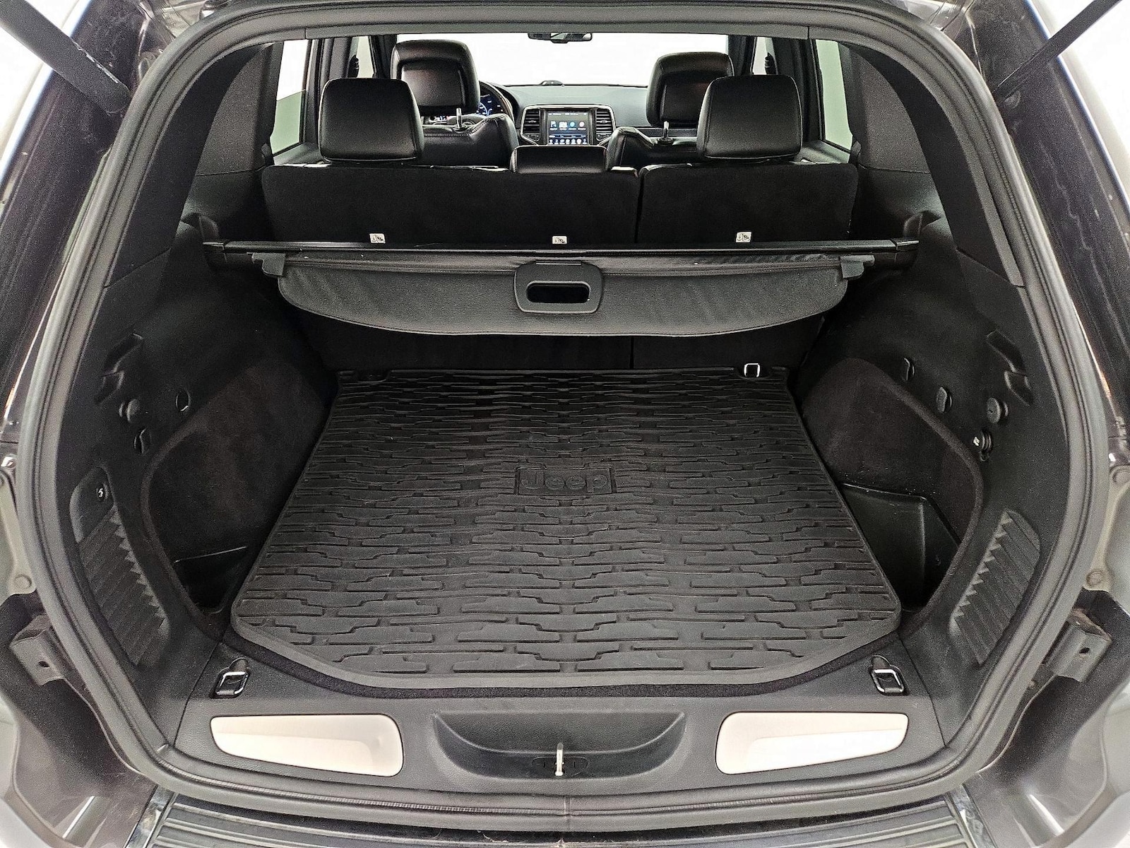 2015 Jeep Grand Cherokee Limited - Photo 23