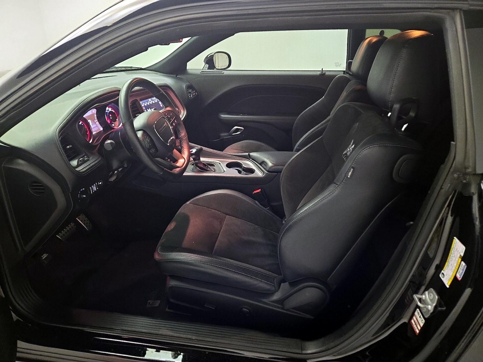 2023 Dodge Challenger R/T - Photo 10