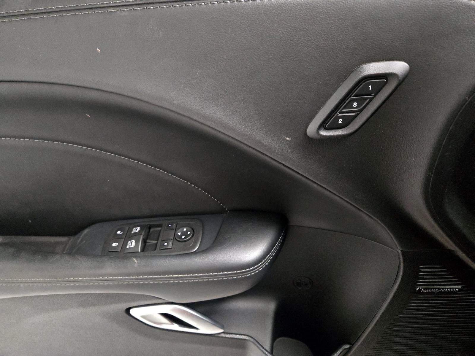 2023 Dodge Challenger R/T - Photo 11