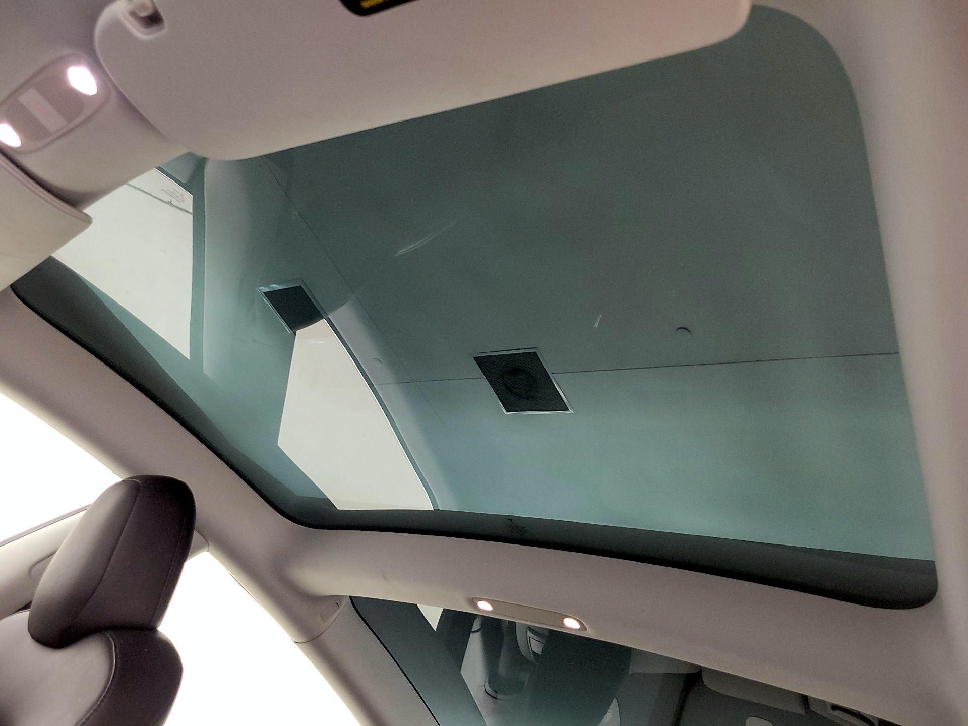 Thumbnail: 2019 Tesla Model 3 - 19