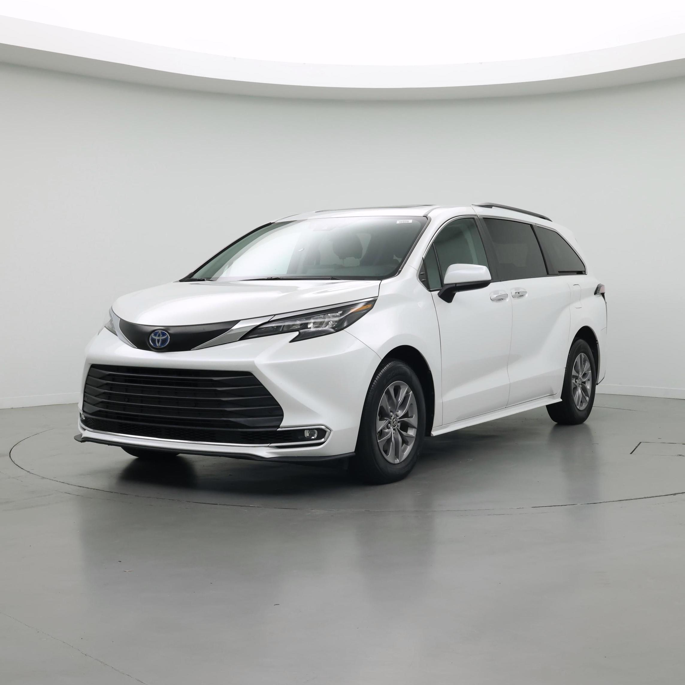 Thumbnail: 2024 Toyota Sienna - 4