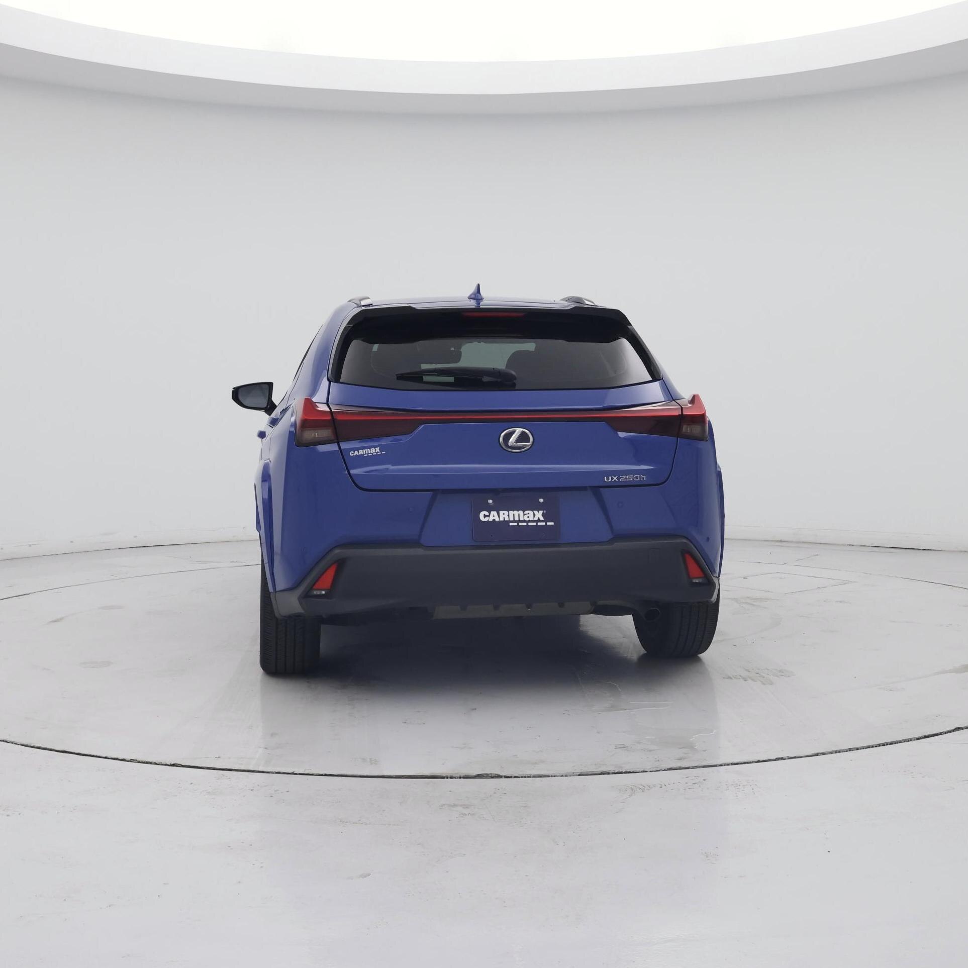 Thumbnail: 2021 Lexus UX - 6