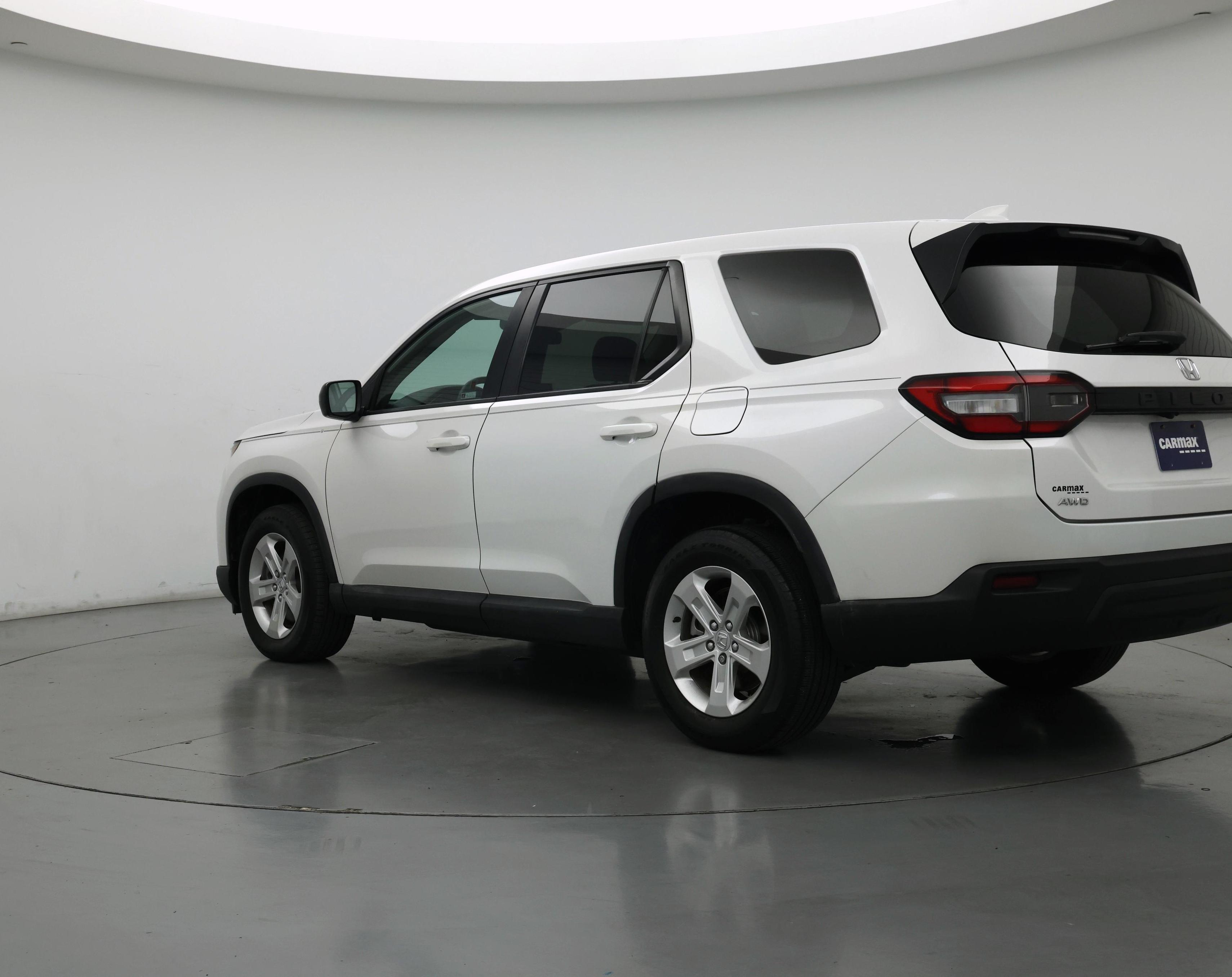 Thumbnail: 2023 Honda Pilot - 2