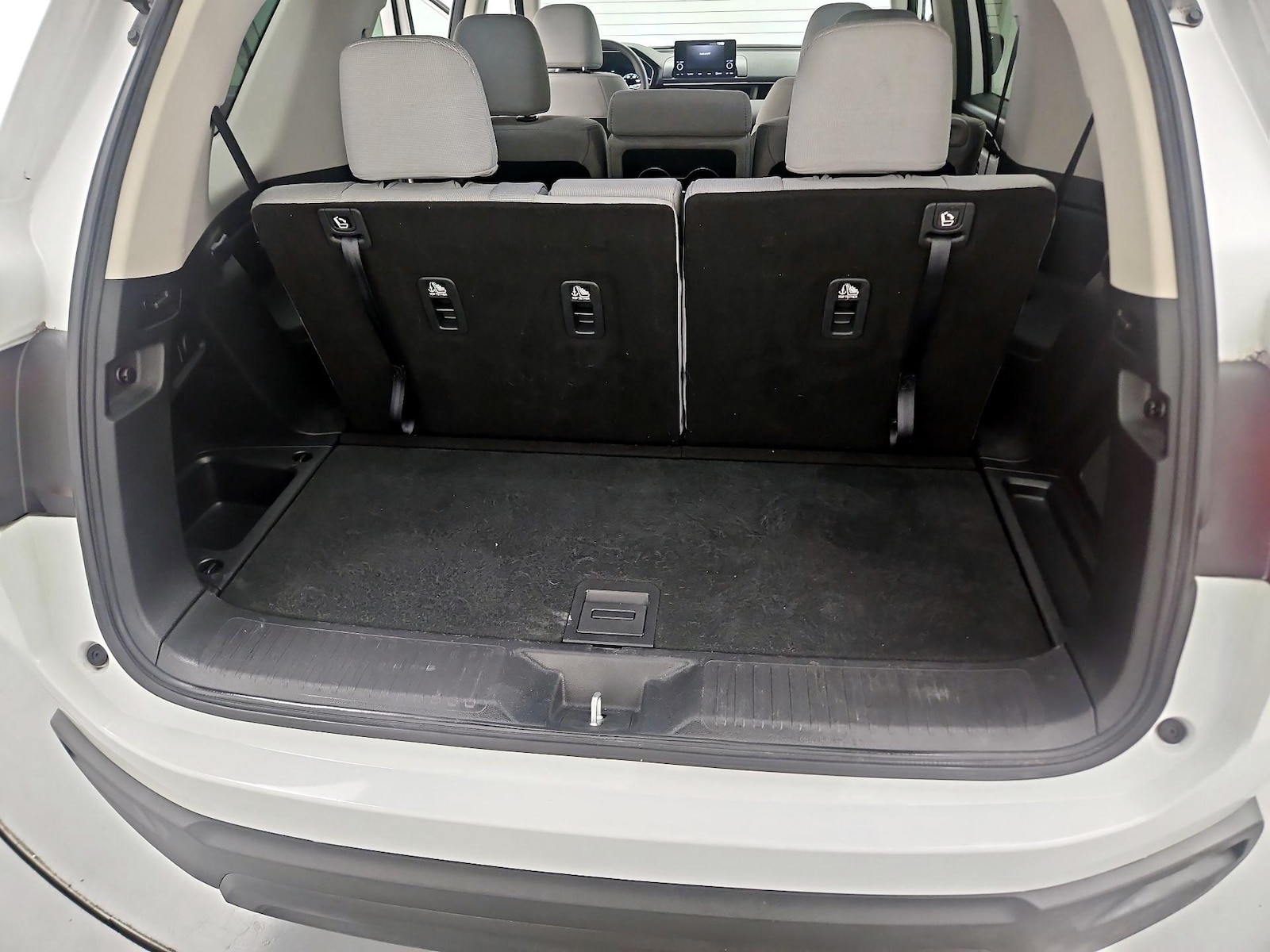 2023 Honda Pilot LX - Photo 22