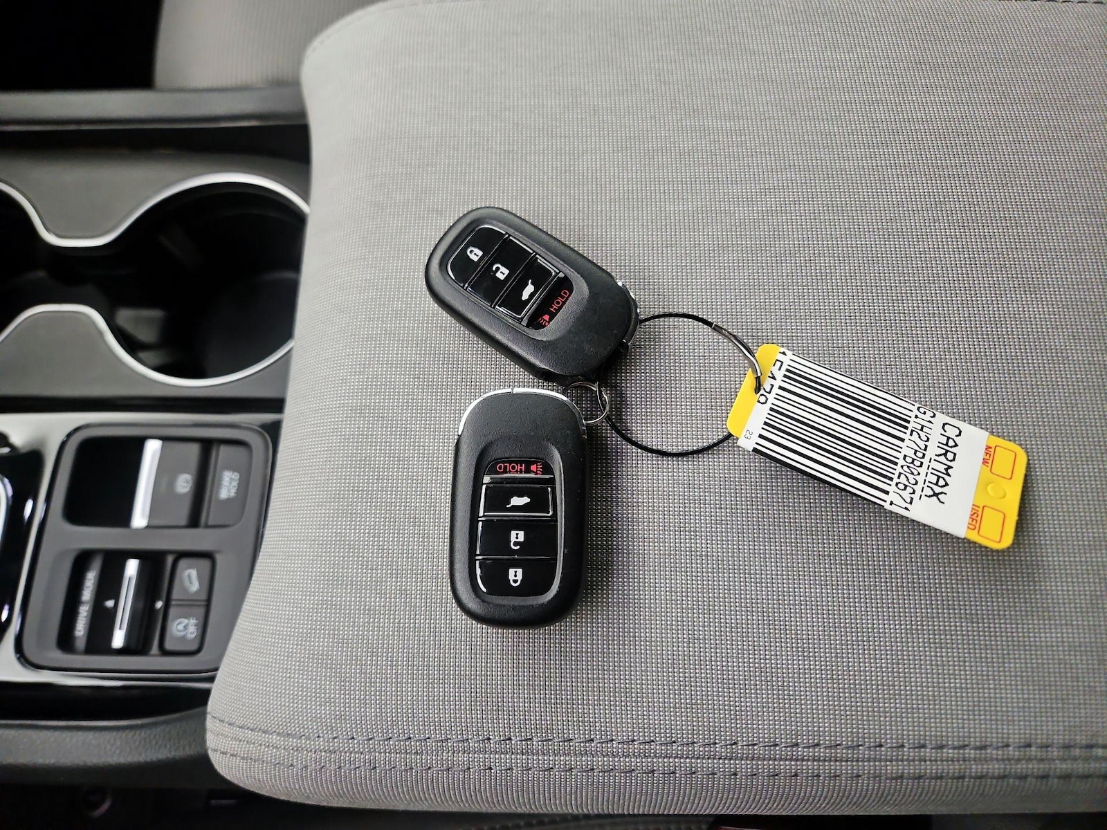 2023 Honda Pilot LX - Photo 24