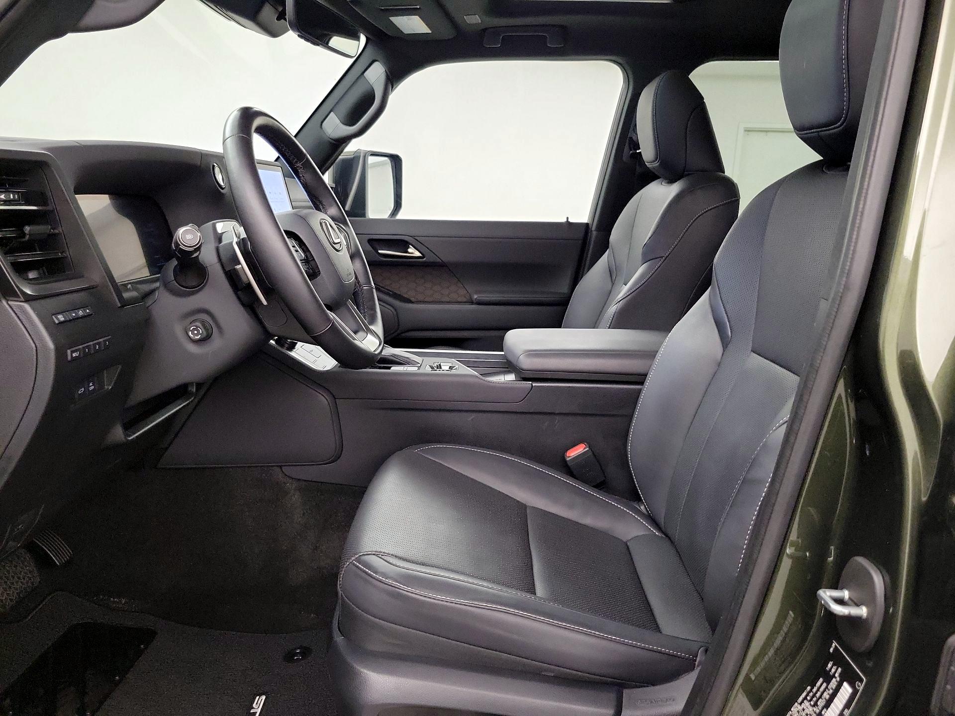 Thumbnail: 2024 Lexus GX - 11