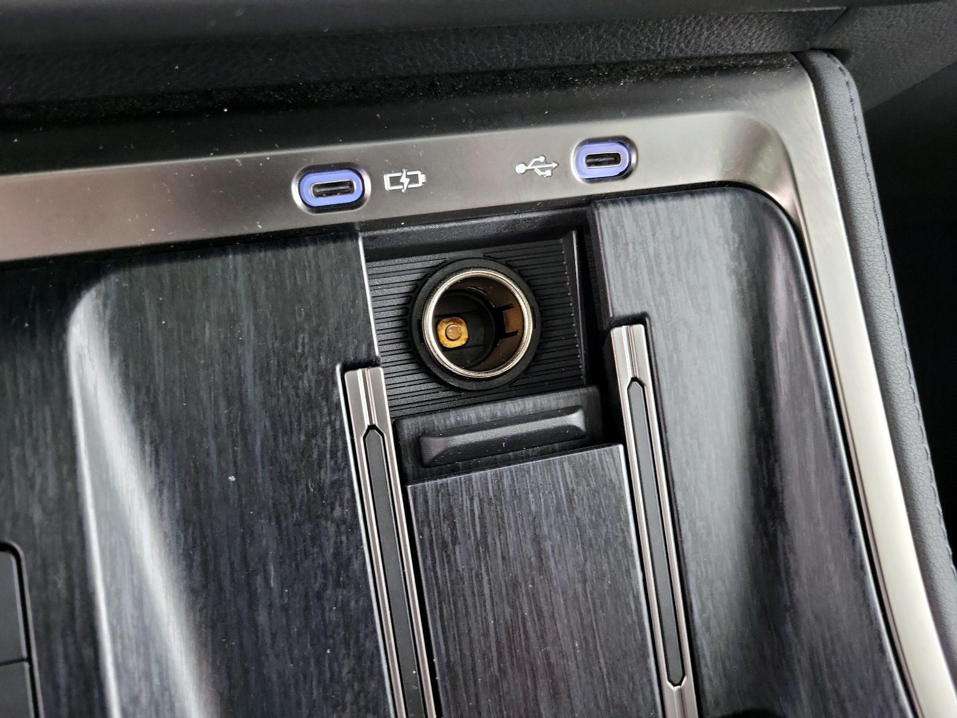 Thumbnail: 2024 Lexus GX - 18