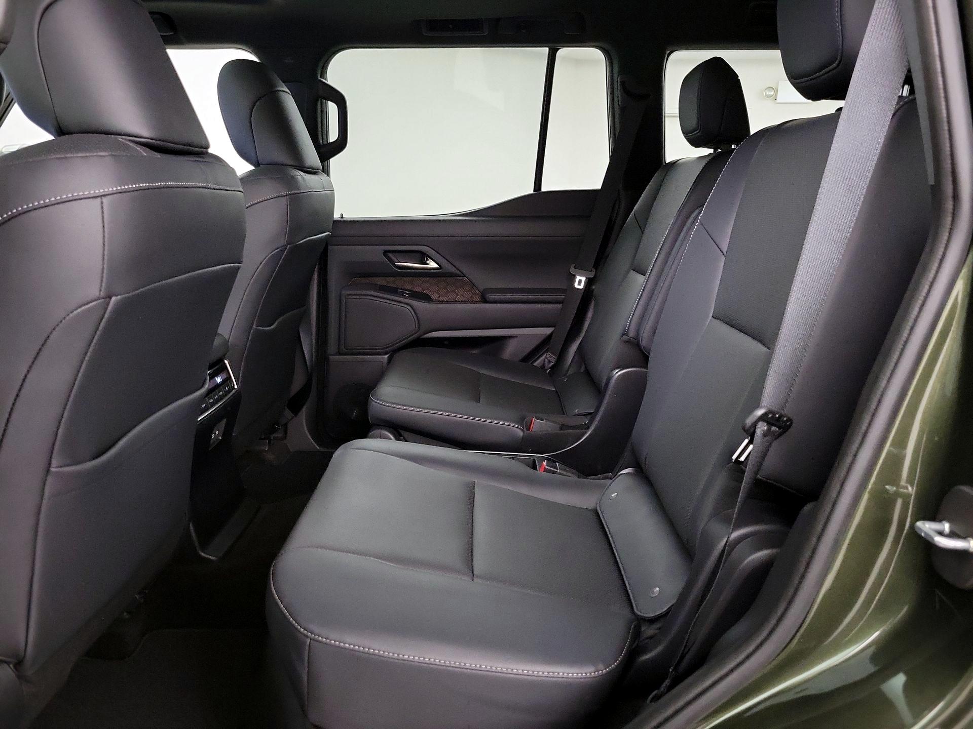 Thumbnail: 2024 Lexus GX - 20
