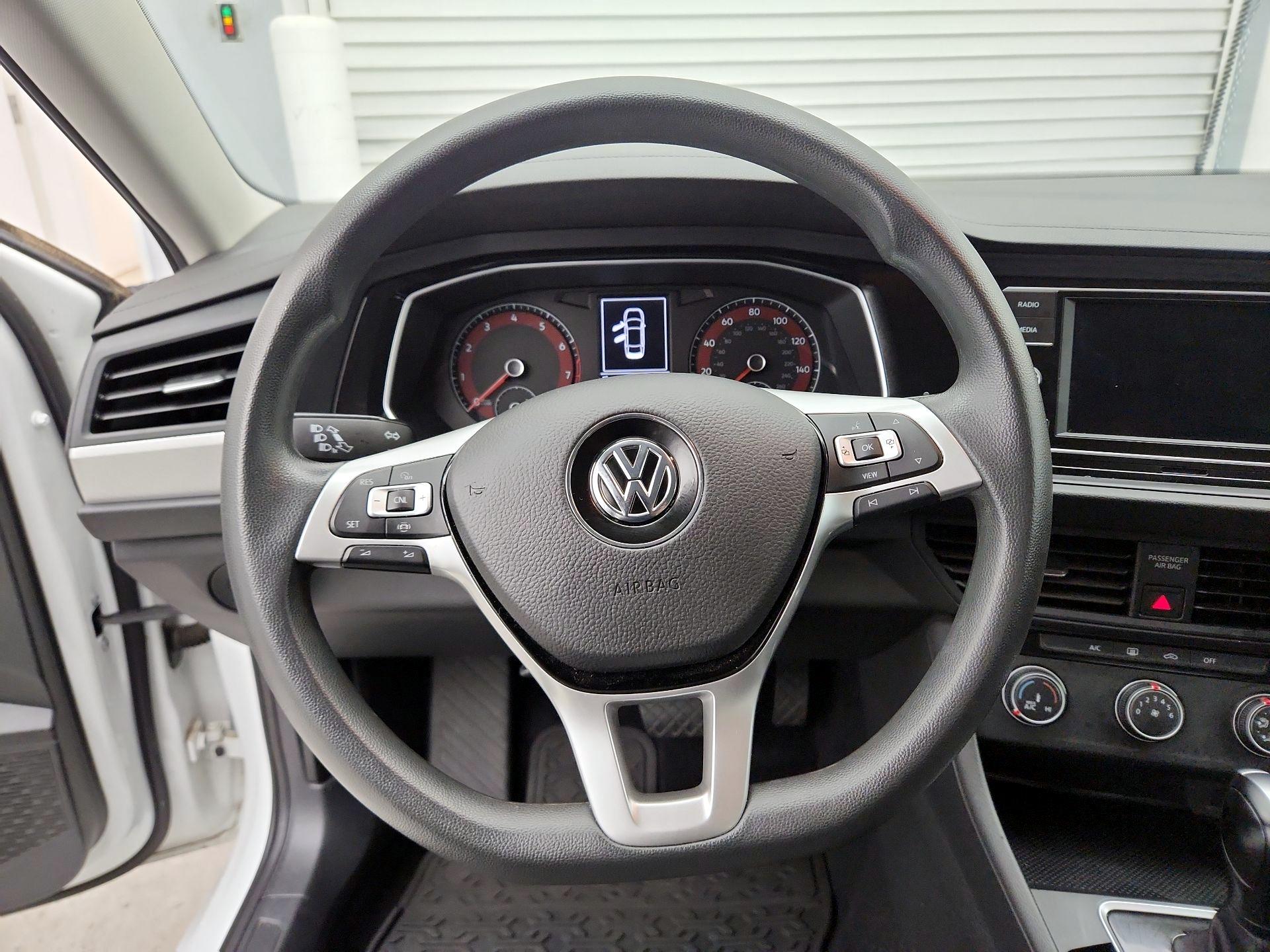 Thumbnail: 2020 Volkswagen Jetta - 10