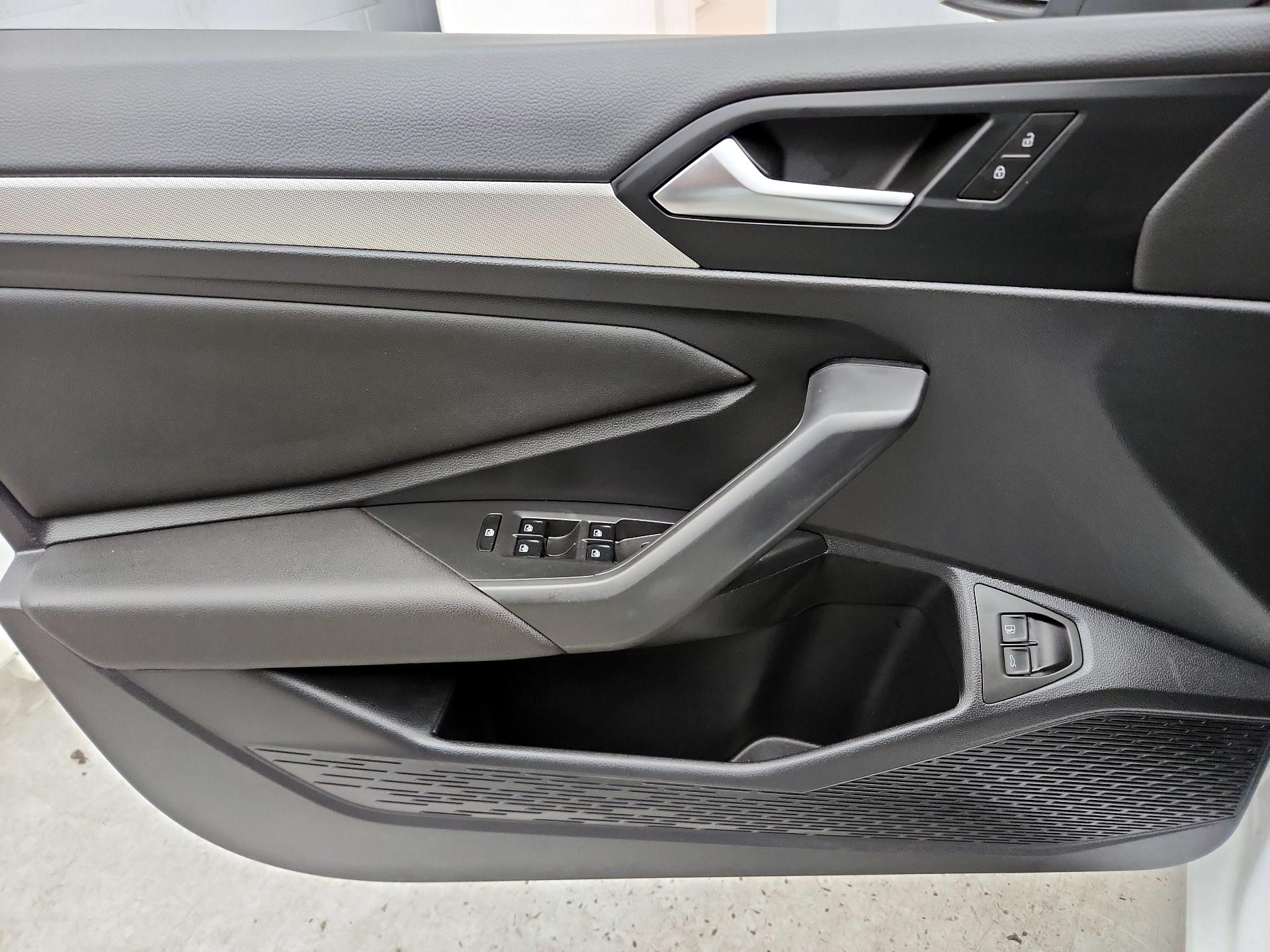 Thumbnail: 2020 Volkswagen Jetta - 12