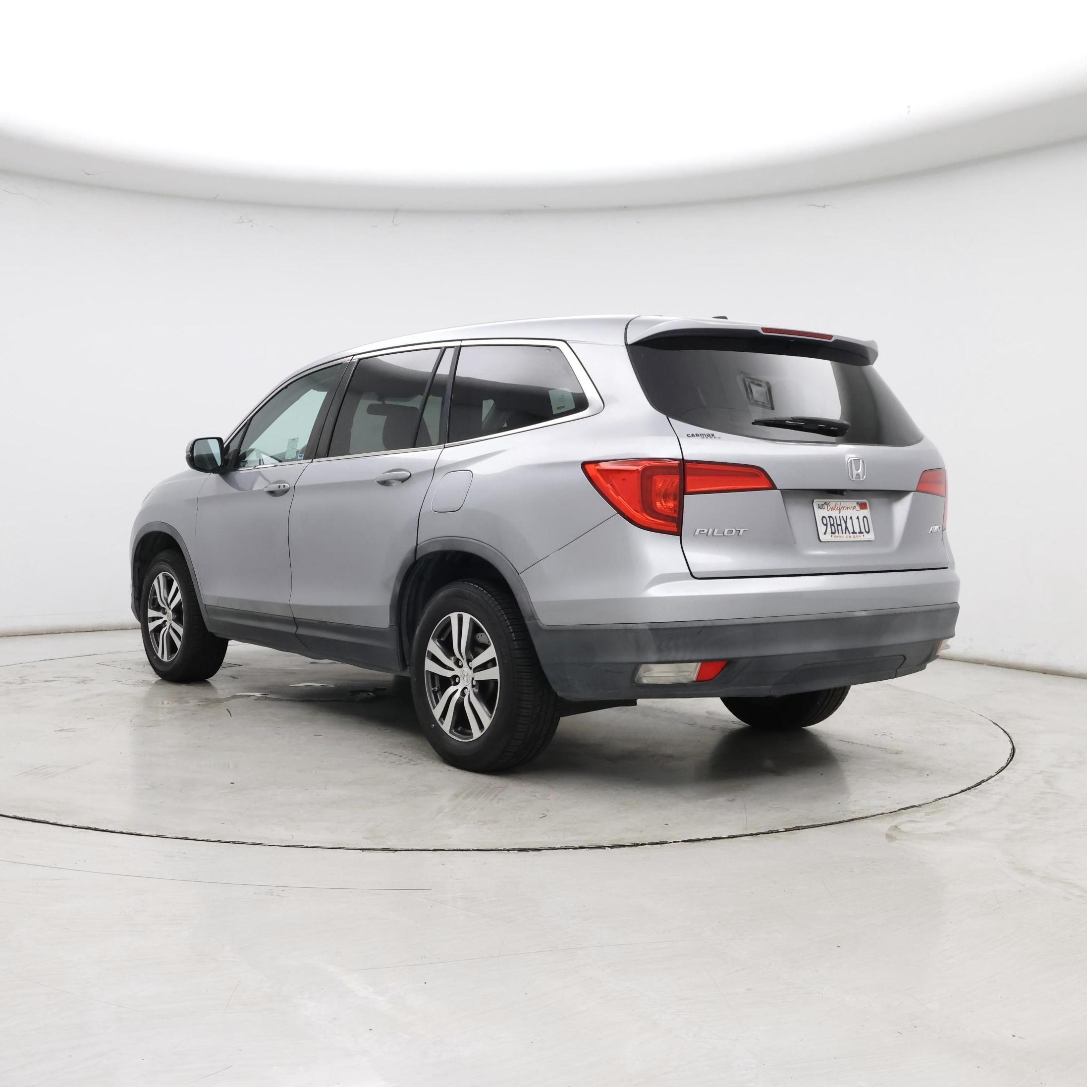 Thumbnail: 2016 Honda Pilot - 2