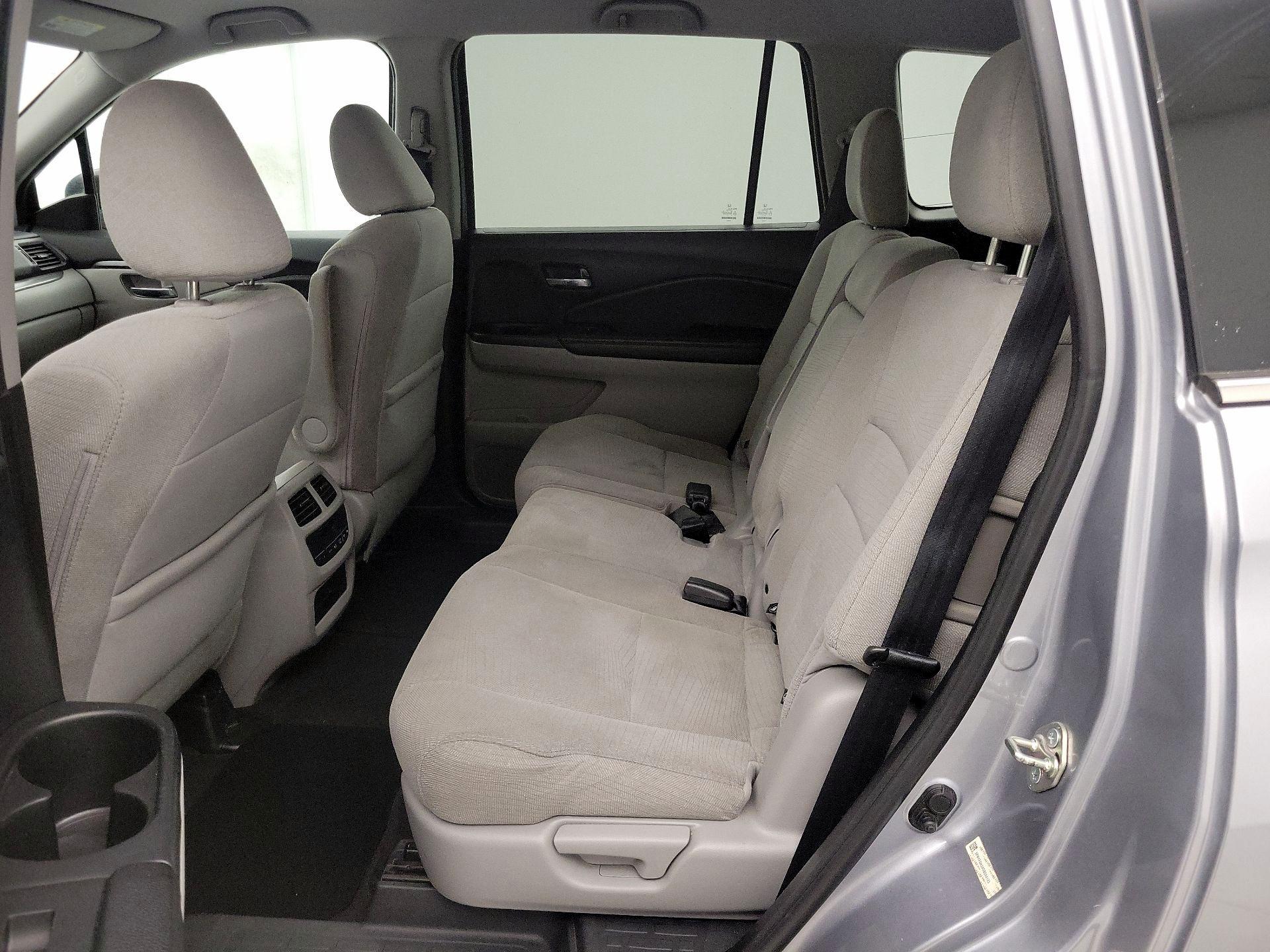 Thumbnail: 2016 Honda Pilot - 19
