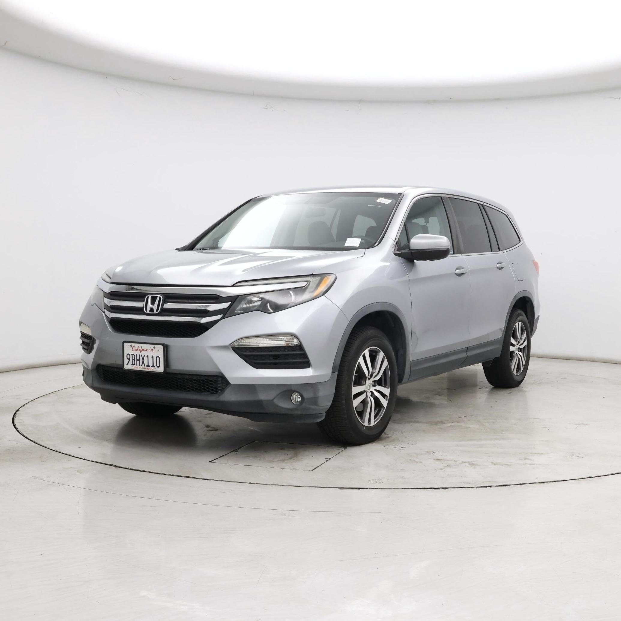 Thumbnail: 2016 Honda Pilot - 4