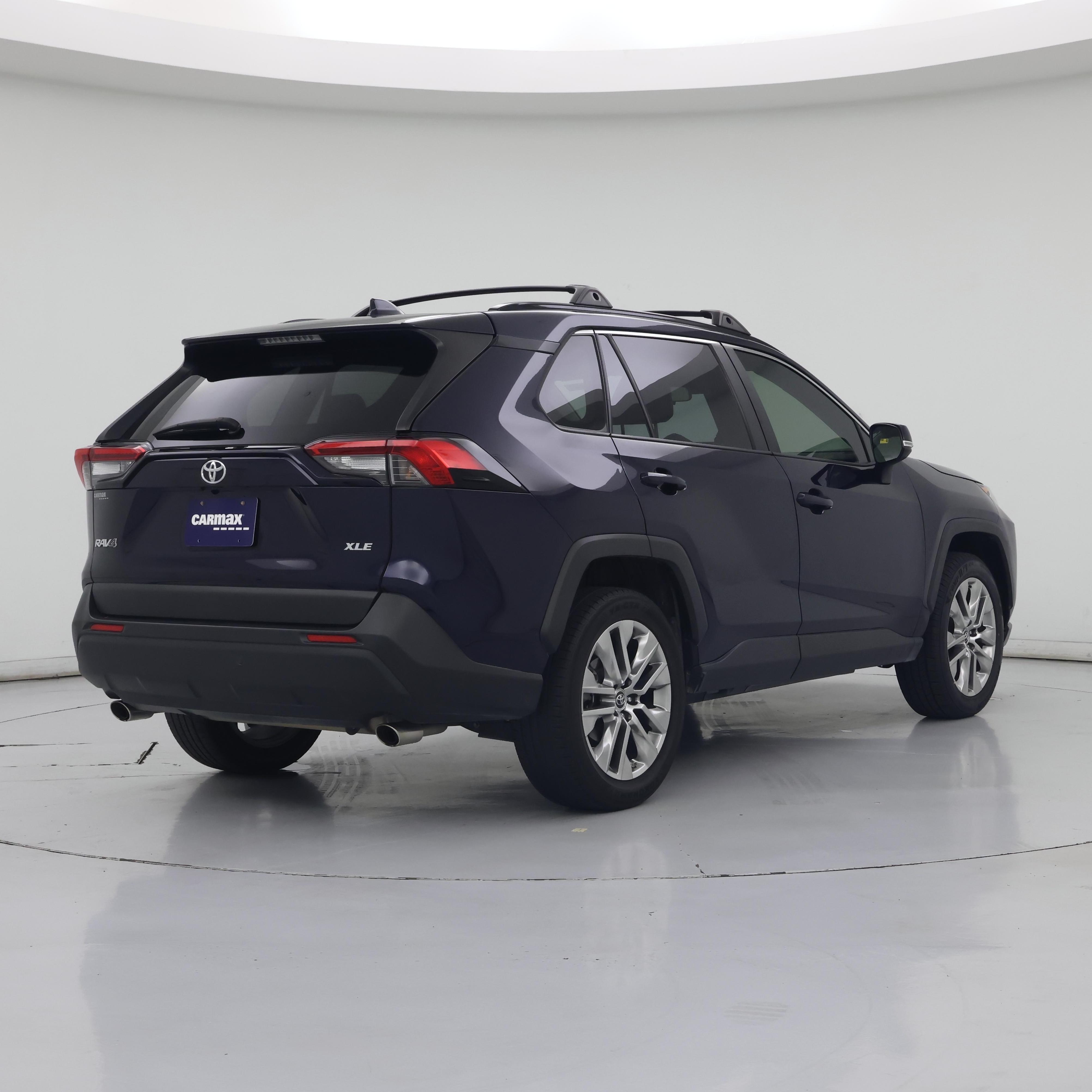 Thumbnail: 2019 Toyota RAV4 - 8