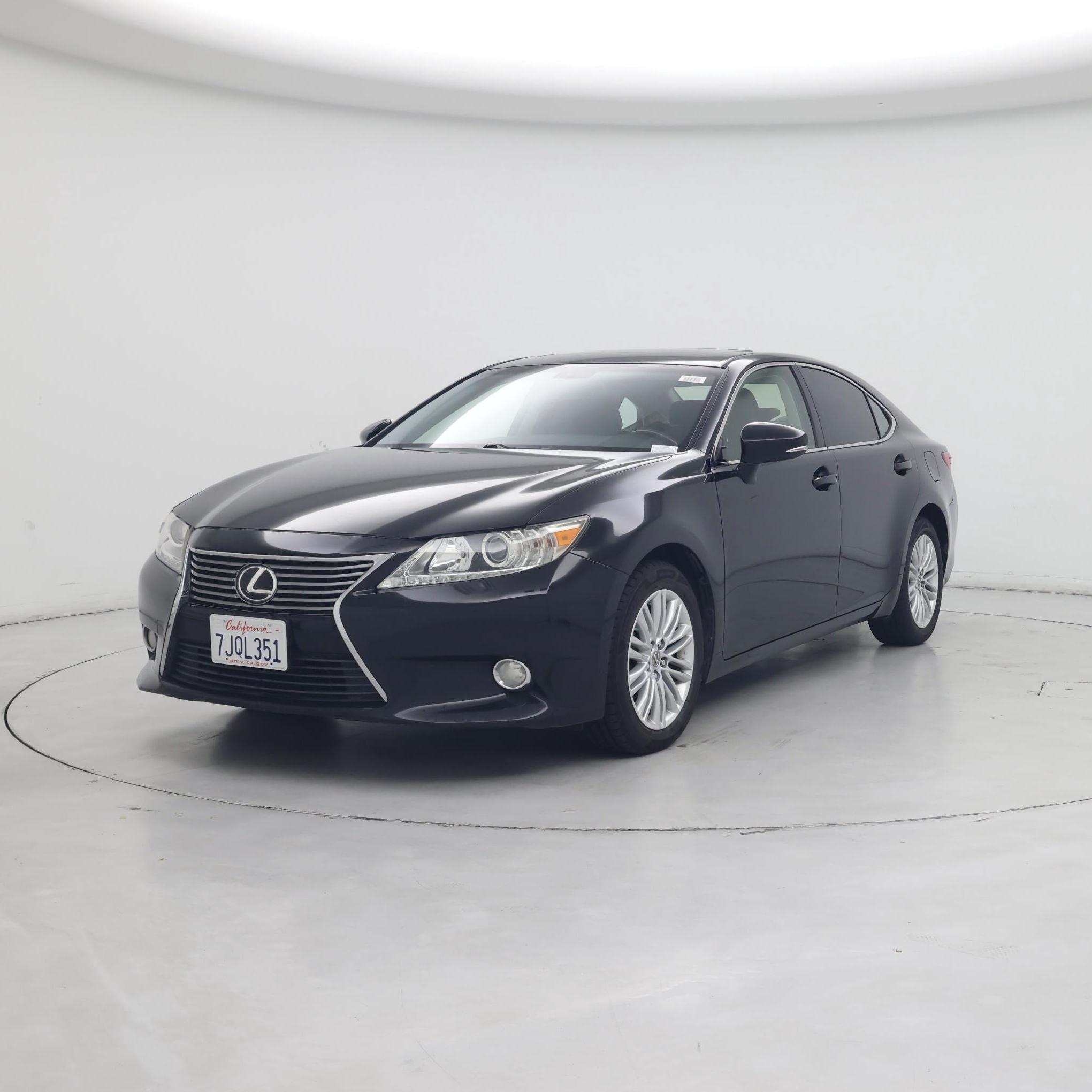 Thumbnail: 2015 Lexus ES - 4