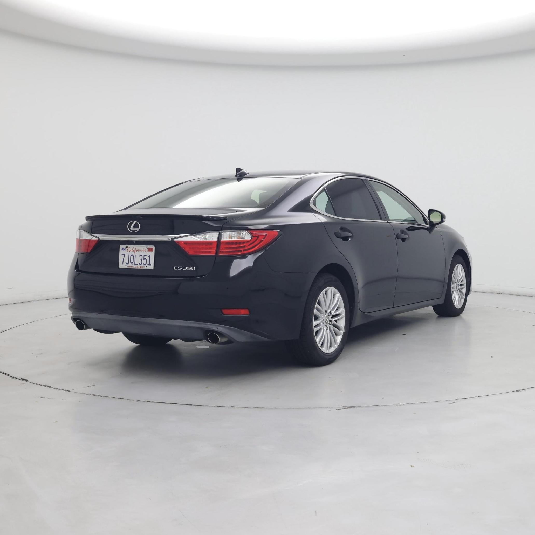 Thumbnail: 2015 Lexus ES - 8