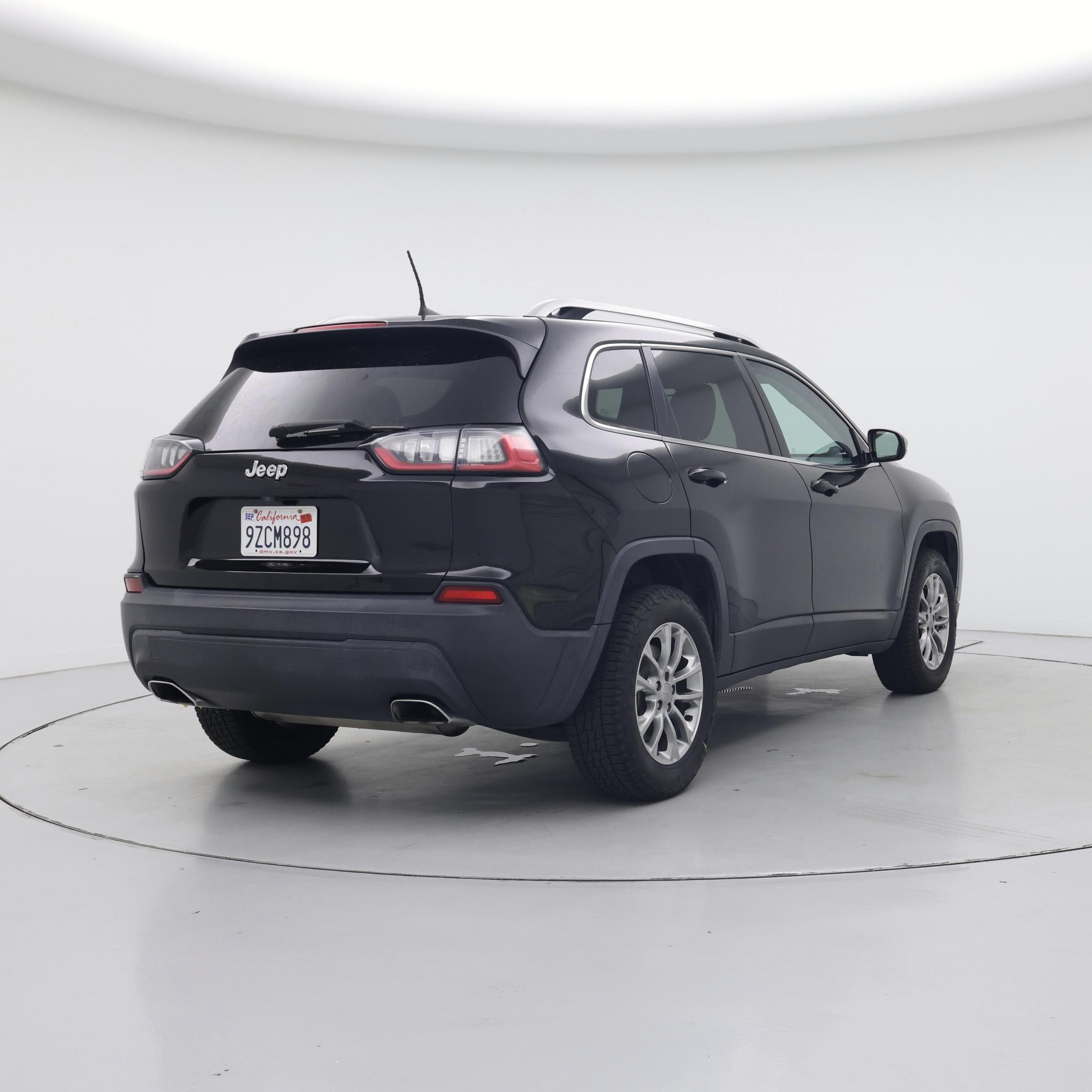 Thumbnail: 2019 Jeep Cherokee - 8