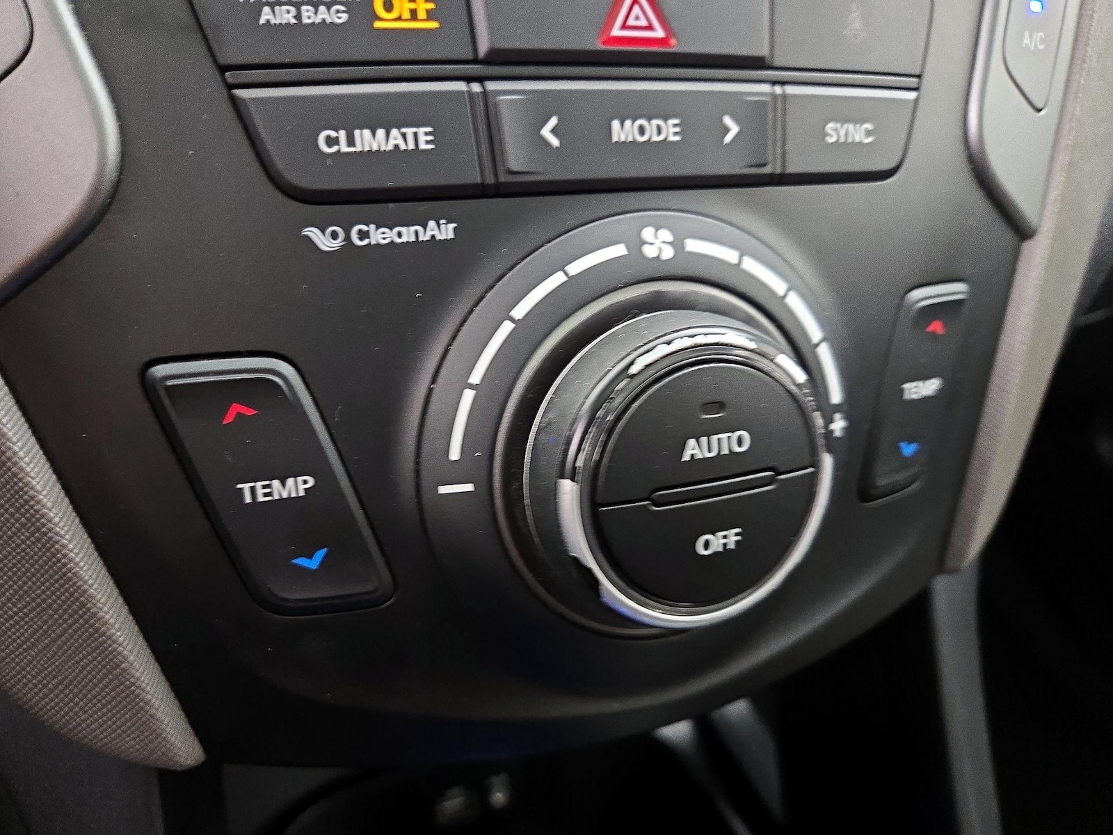 2017 Hyundai Santa Fe Sport 2.0T - Photo 18