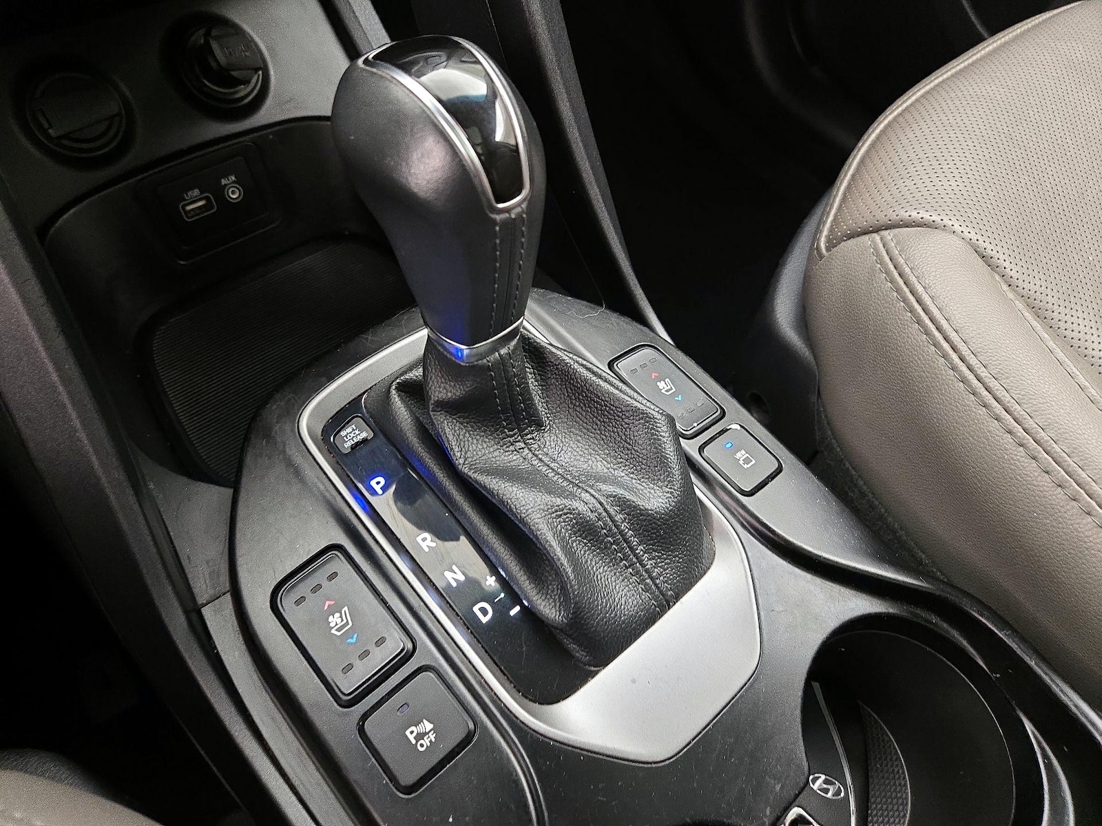 2017 Hyundai Santa Fe Sport 2.0T - Photo 19