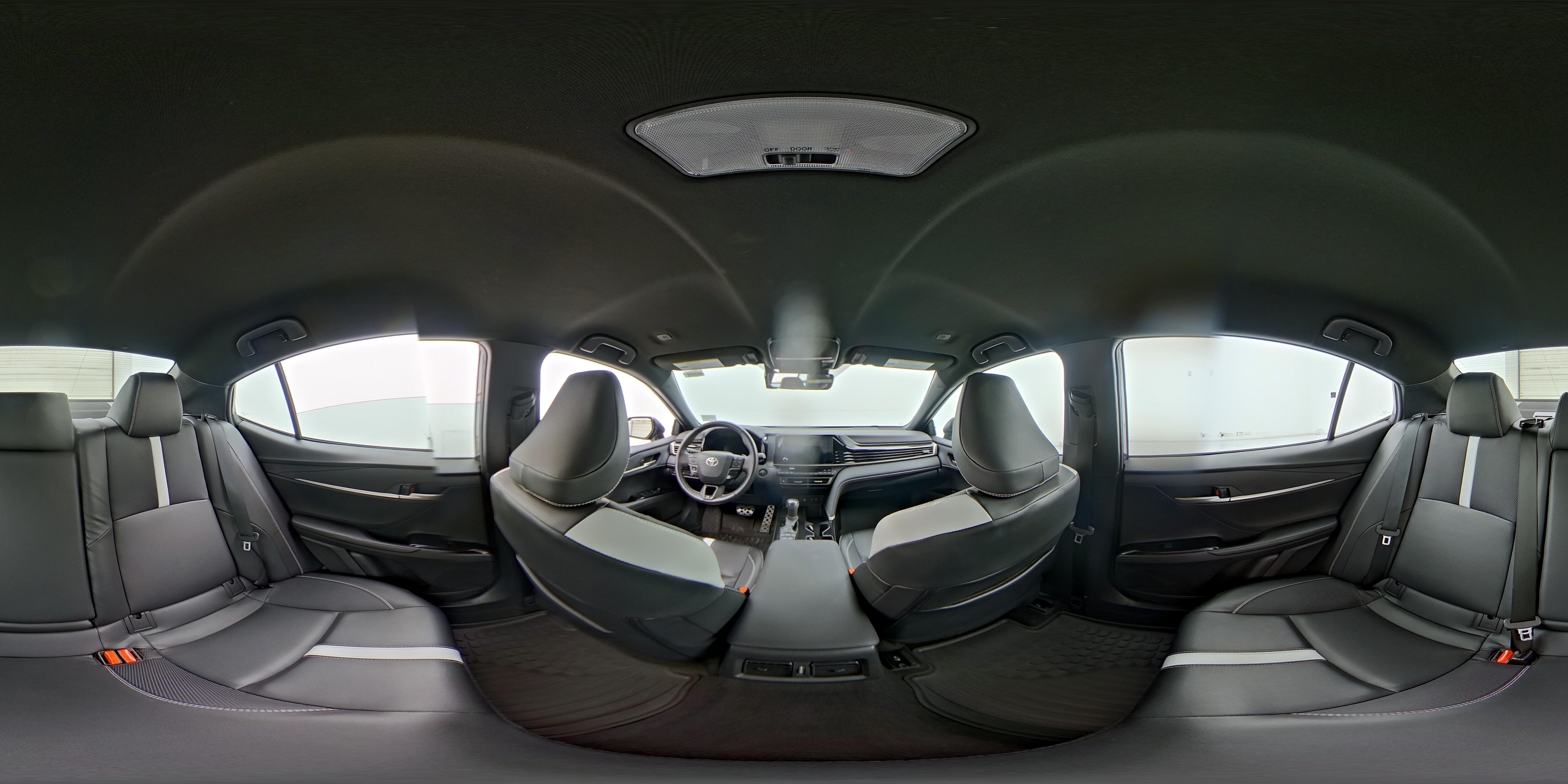 2025 Toyota Camry SE - Photo 25