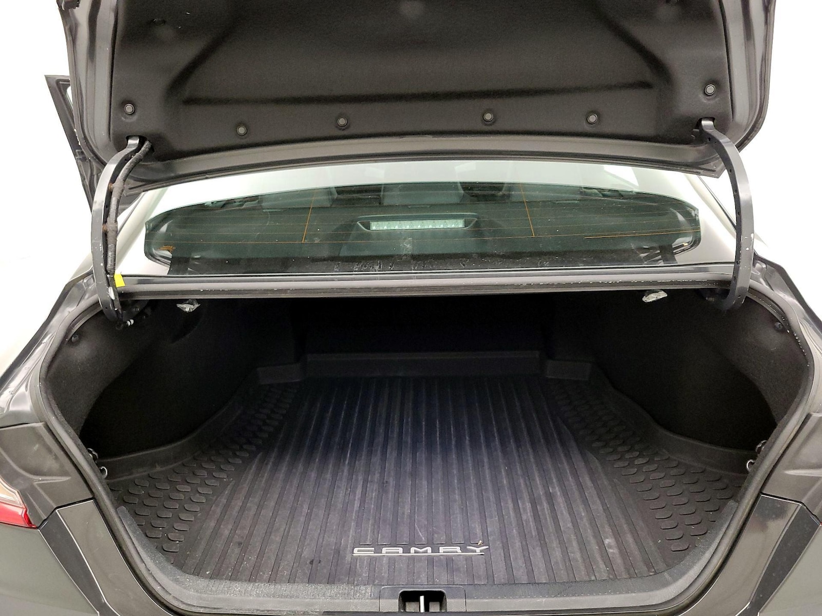 2025 Toyota Camry SE - Photo 21