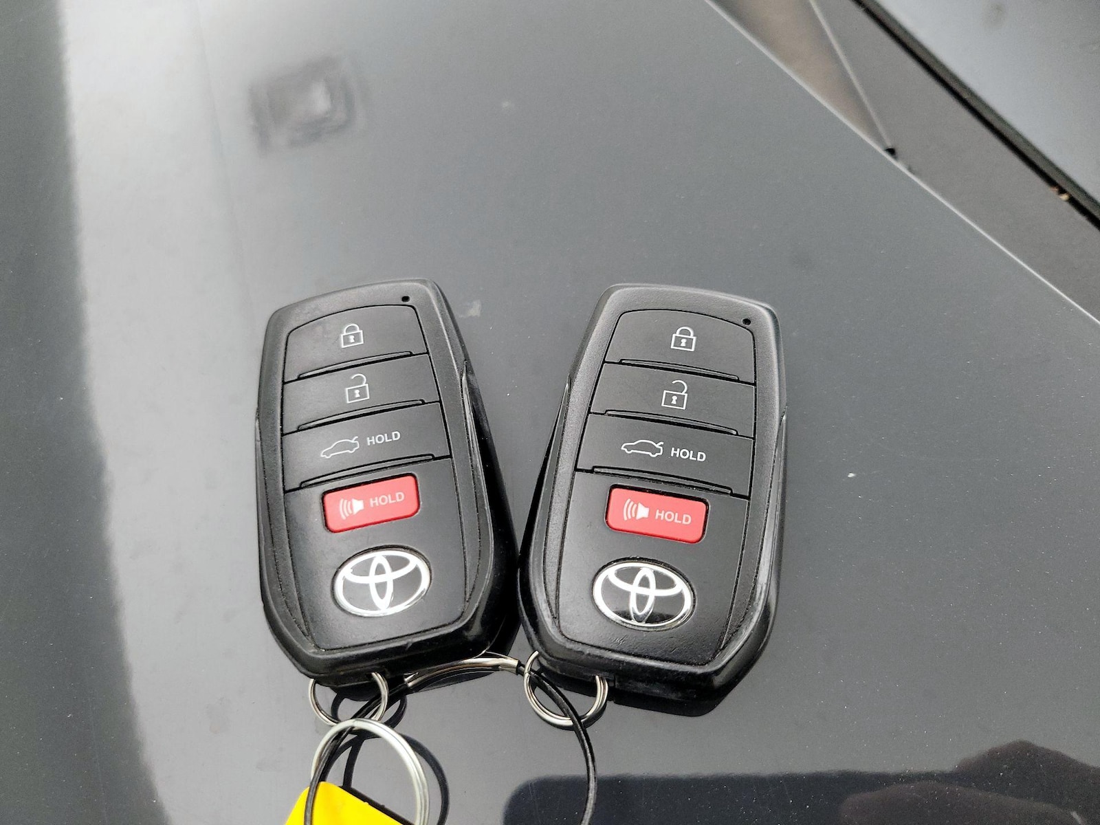 2025 Toyota Camry SE - Photo 23