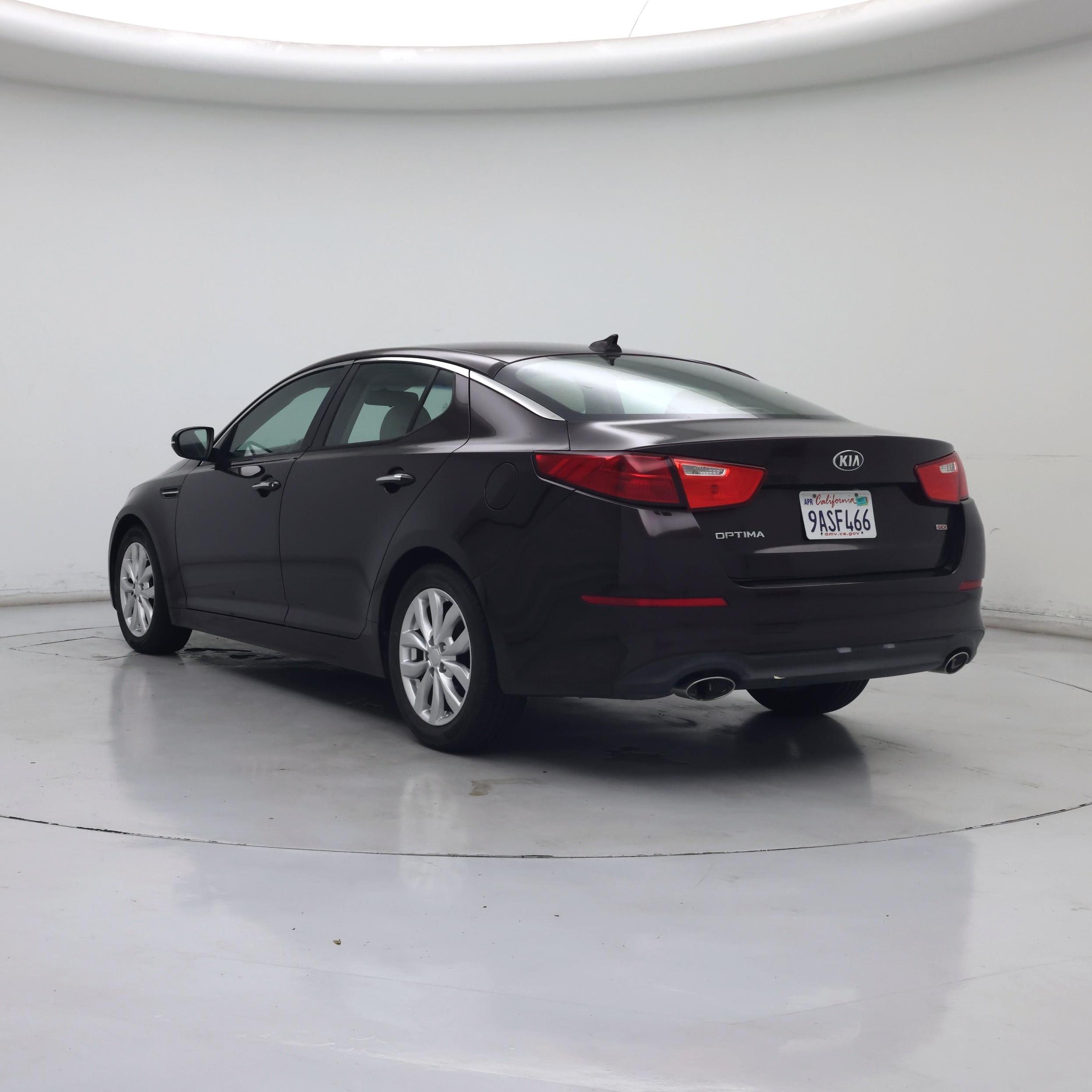 Thumbnail: 2015 Kia Optima - 2