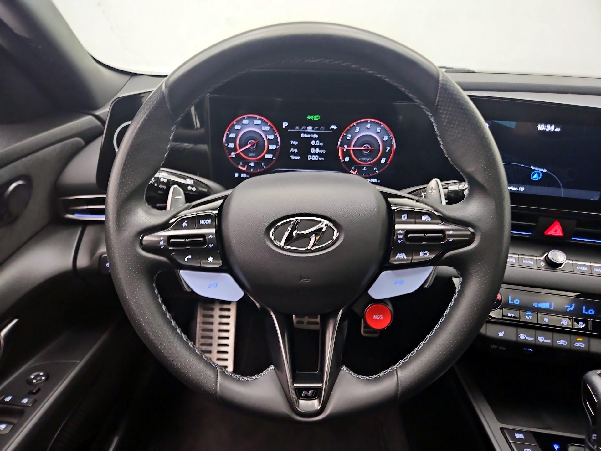 Thumbnail: 2022 Hyundai Elantra - 10