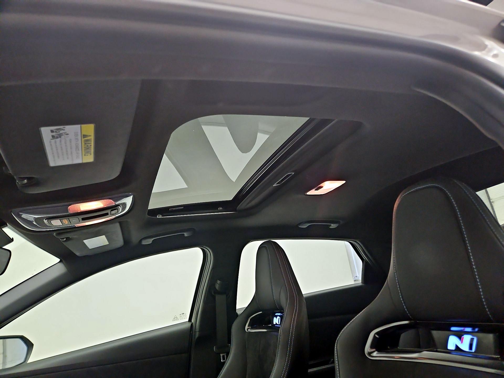 Thumbnail: 2022 Hyundai Elantra - 20