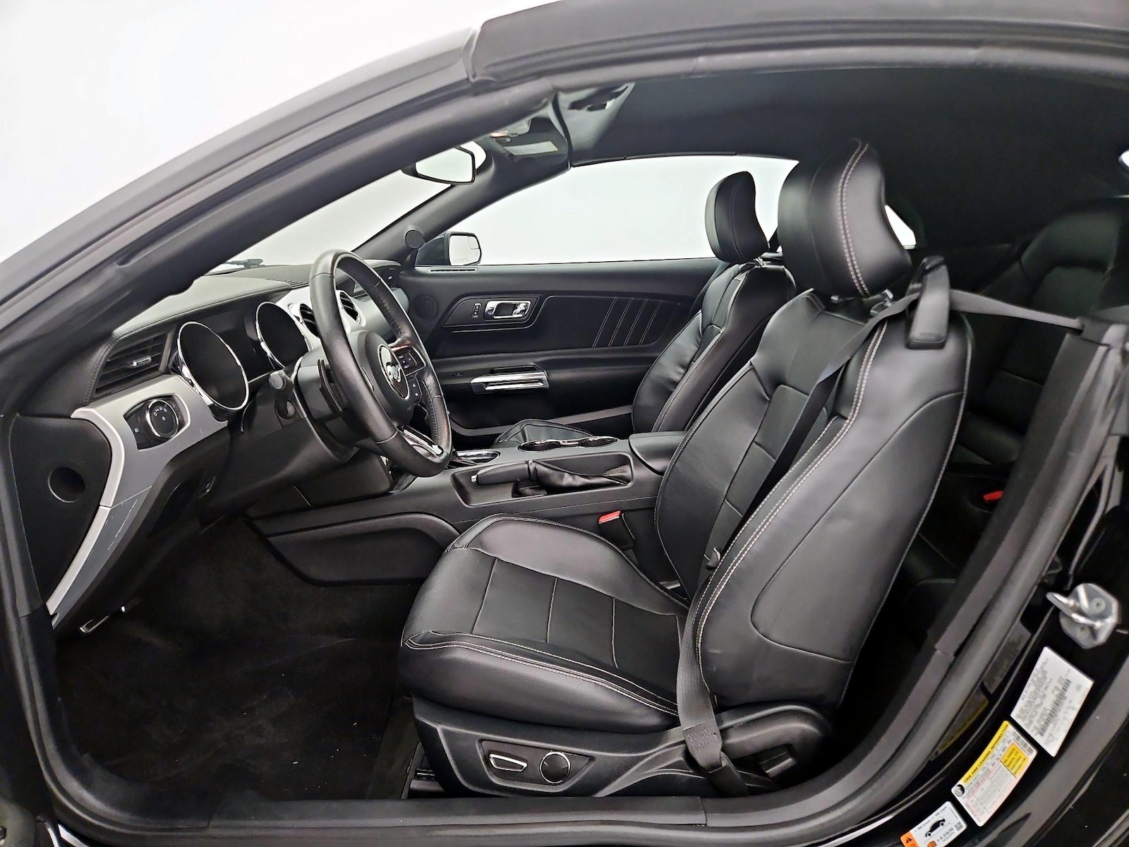 2016 Ford Mustang GT Premium - Photo 12