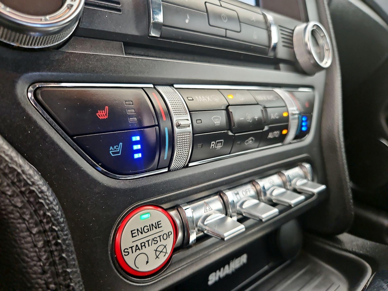 2016 Ford Mustang GT Premium - Photo 18
