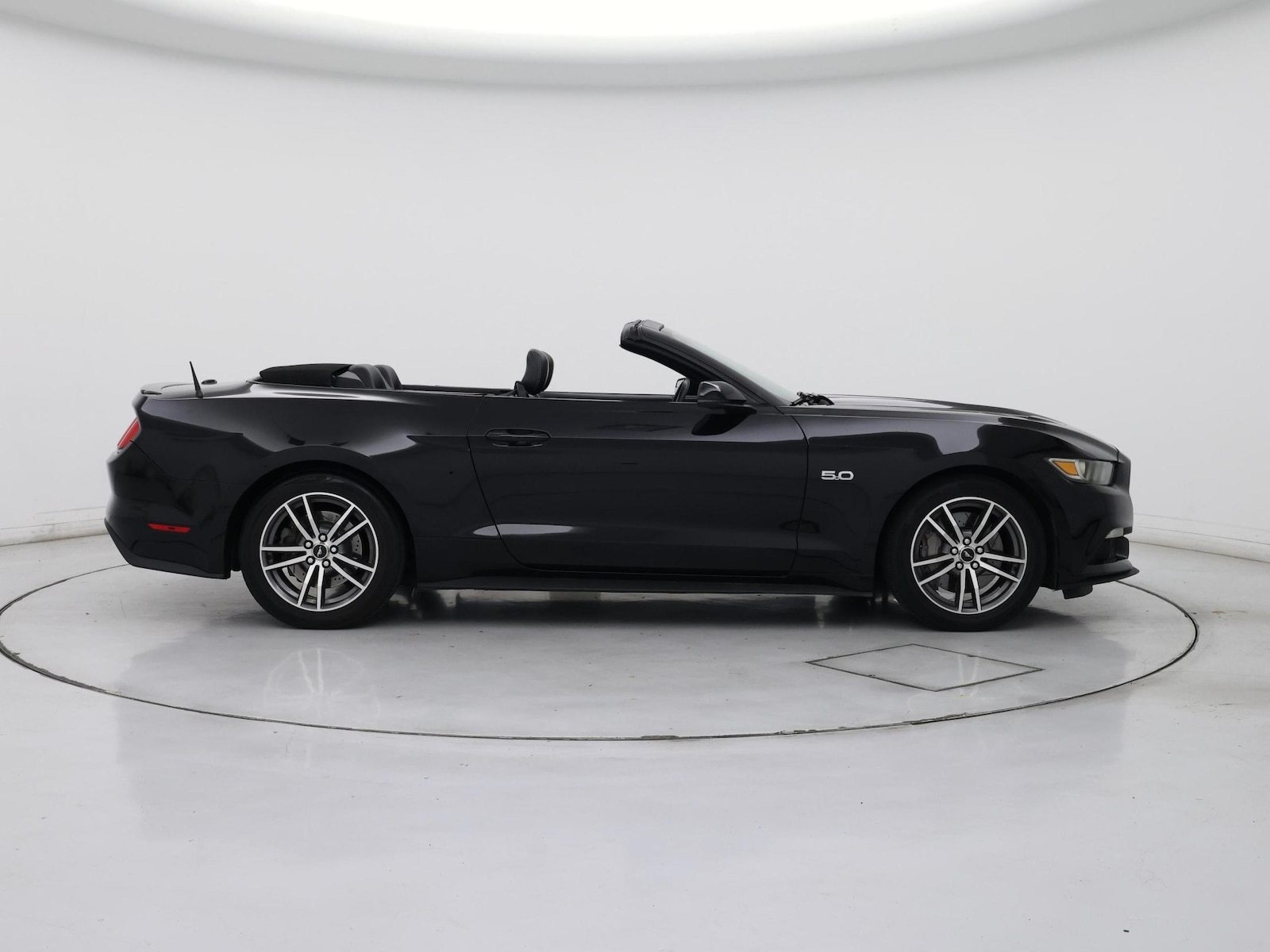 2016 Ford Mustang GT Premium - Photo 8