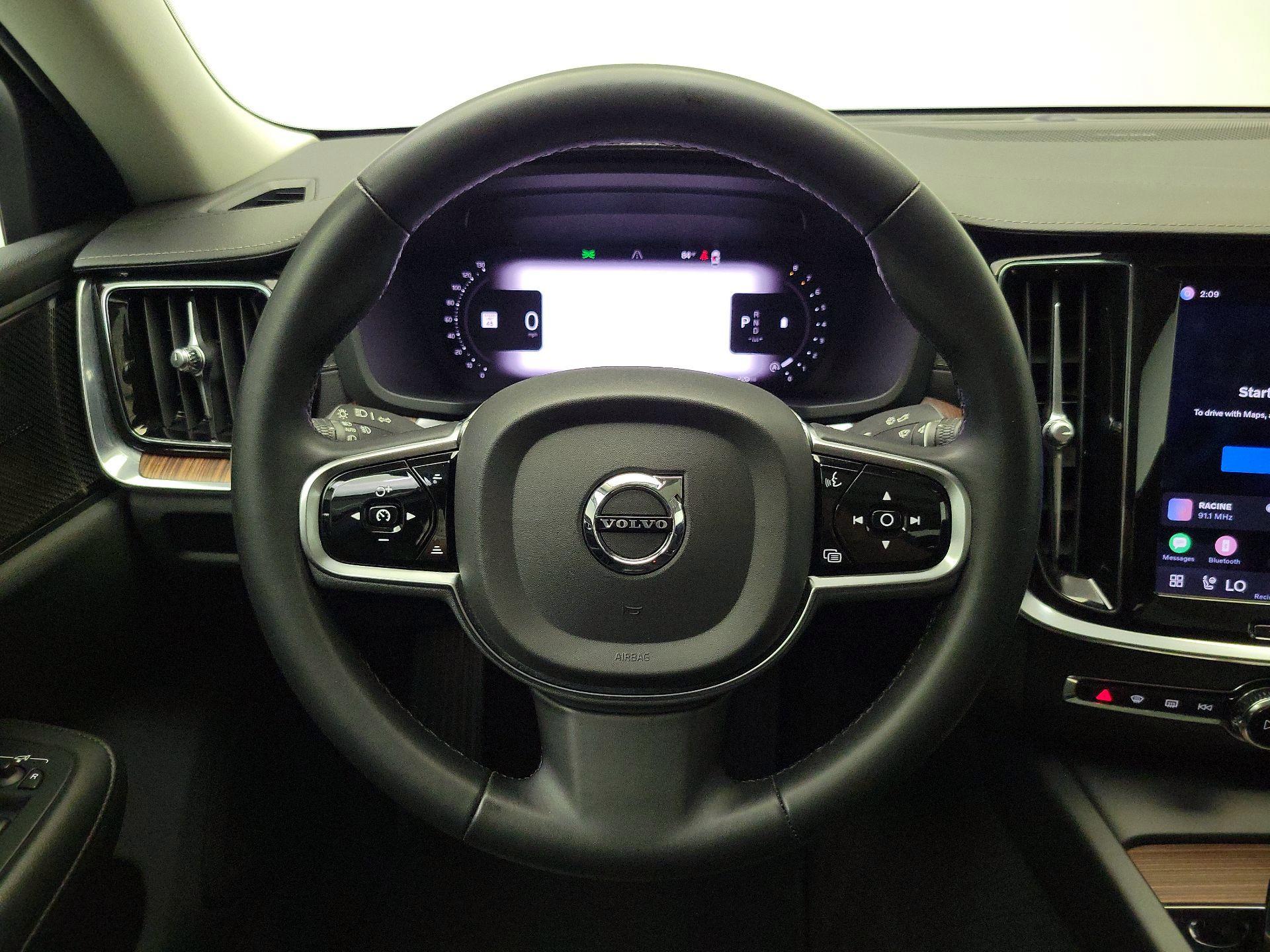 Thumbnail: 2024 Volvo S60 - 10