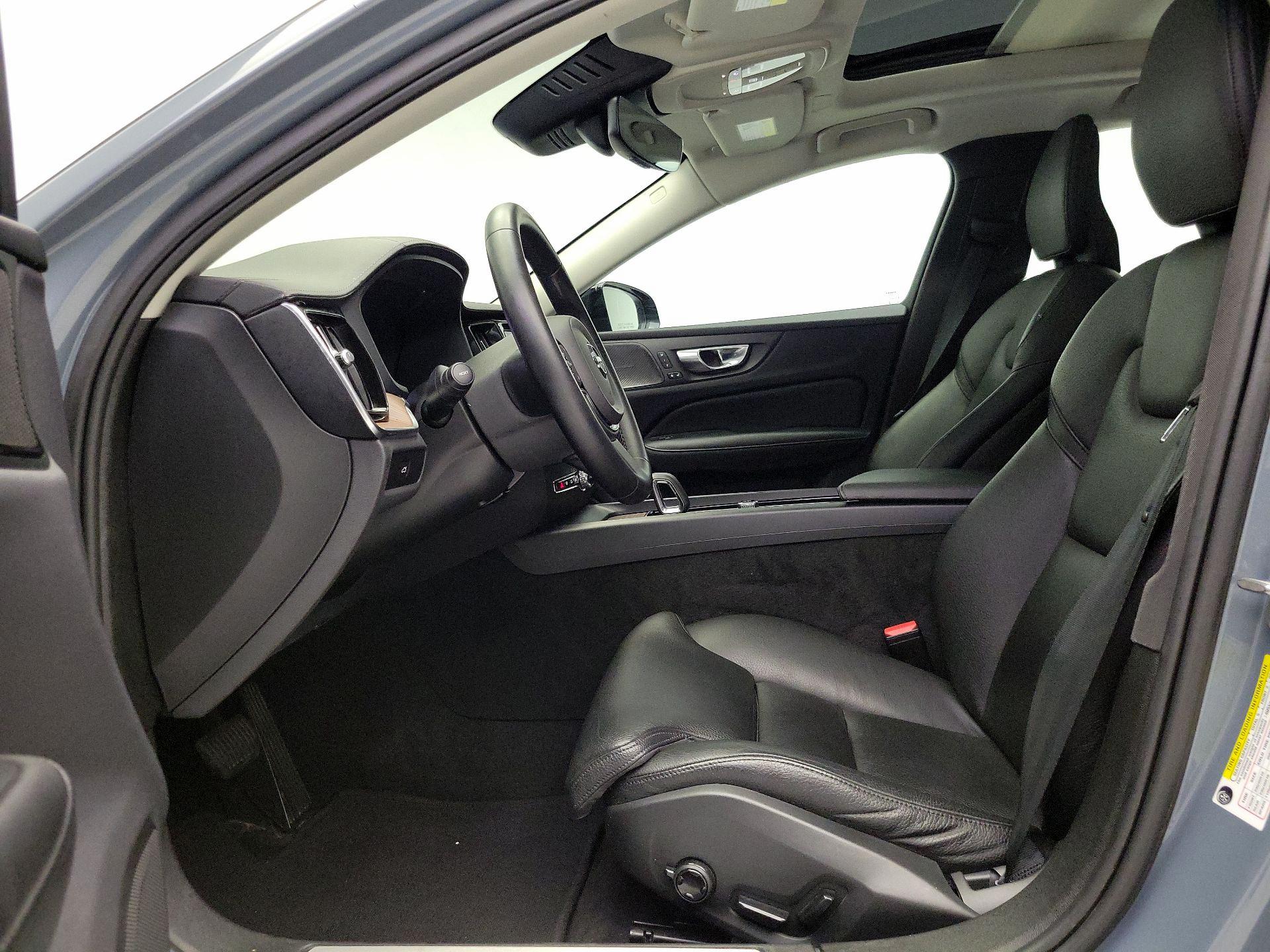 Thumbnail: 2024 Volvo S60 - 11