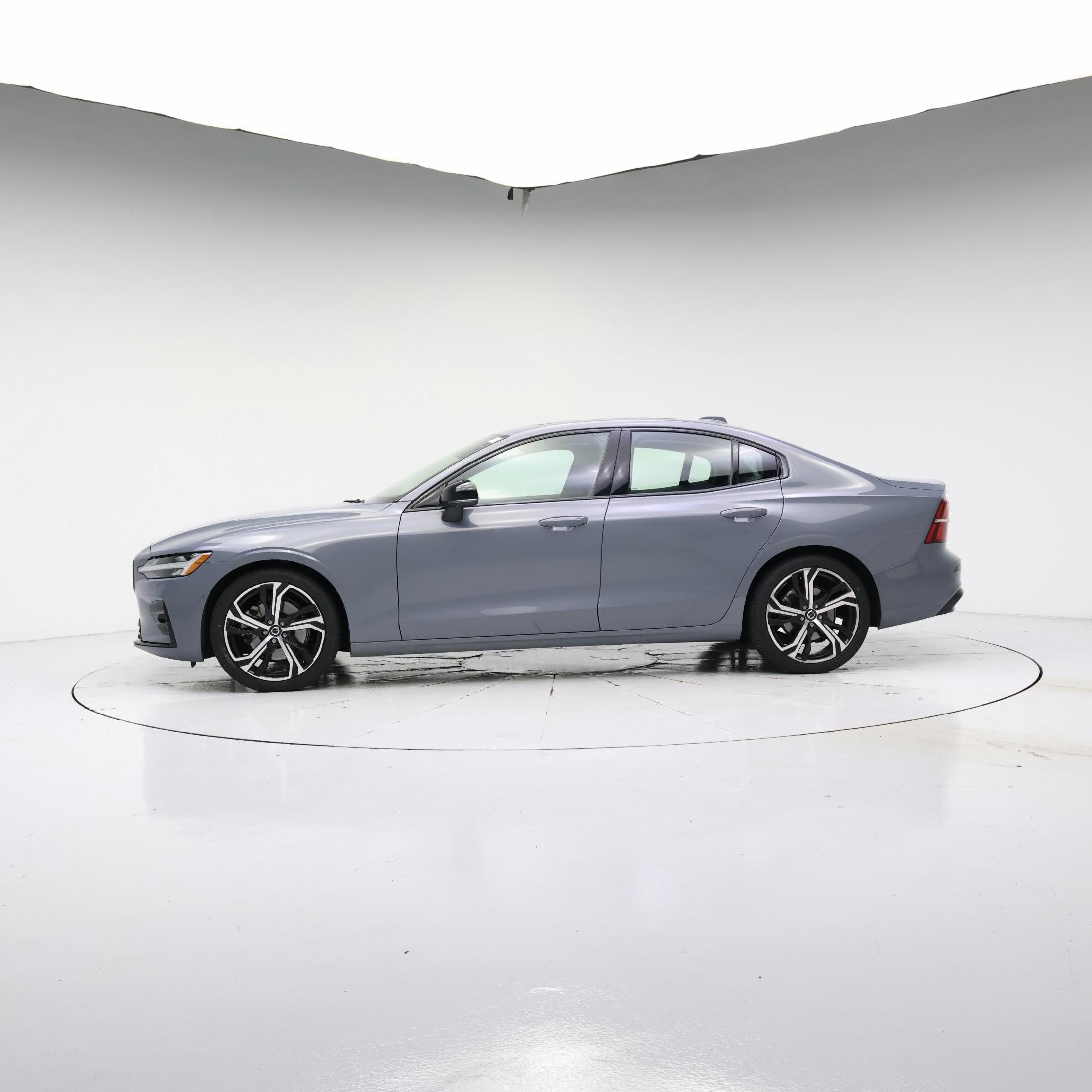 Thumbnail: 2024 Volvo S60 - 3