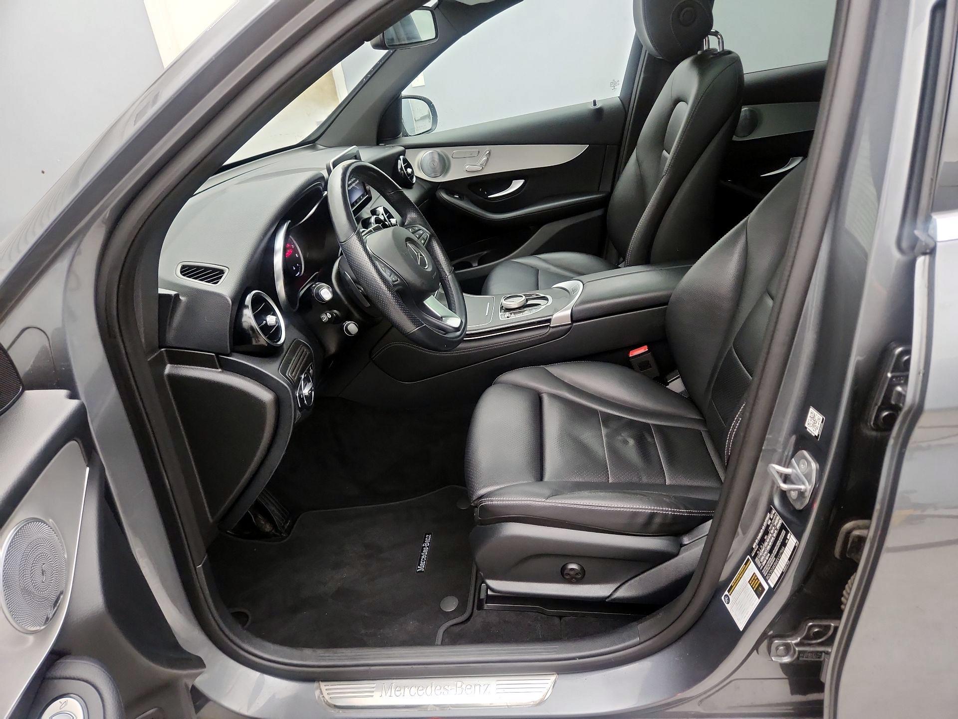 Thumbnail: 2019 Mercedes-Benz GLC - 11