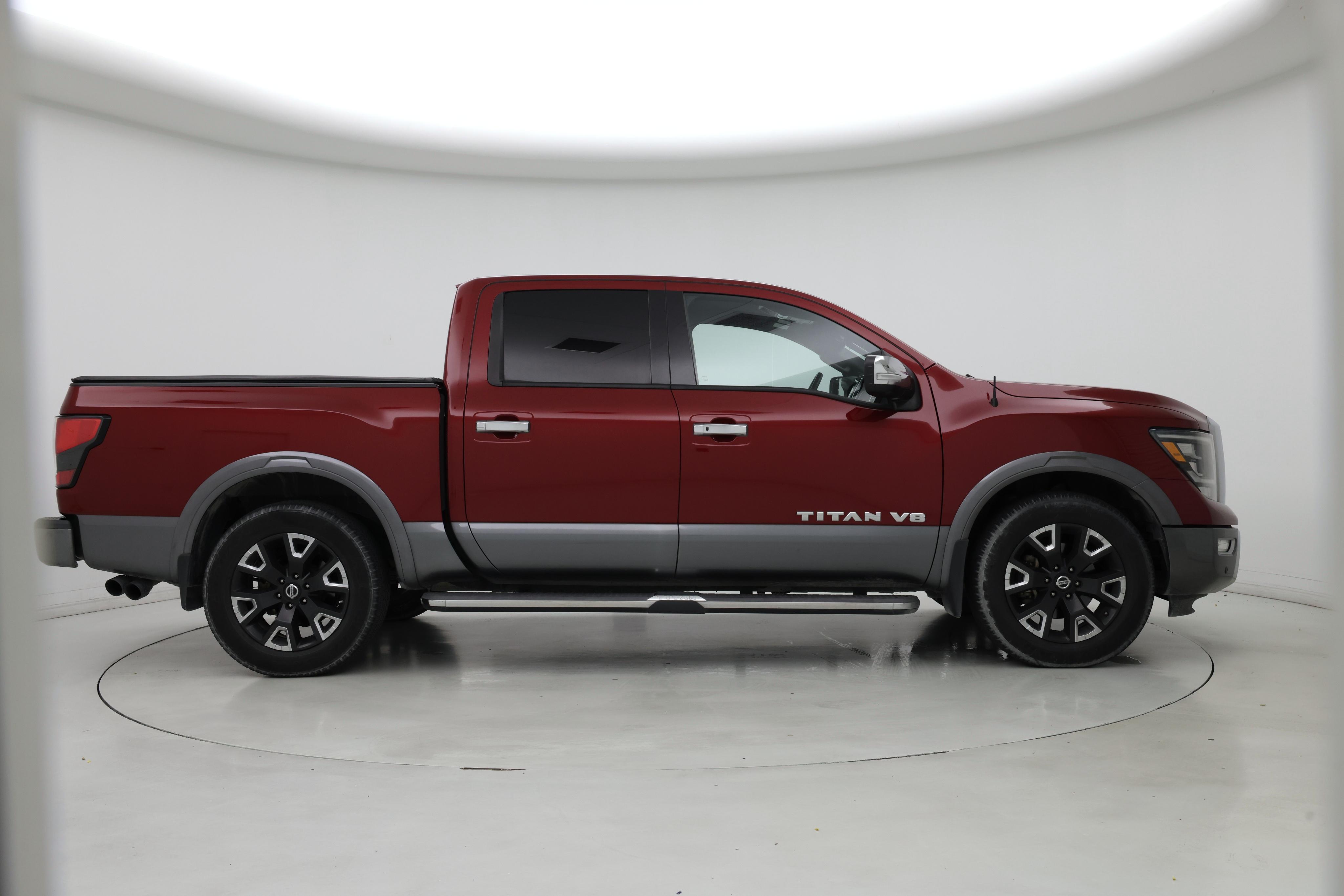 Thumbnail: 2020 Nissan Titan - 7
