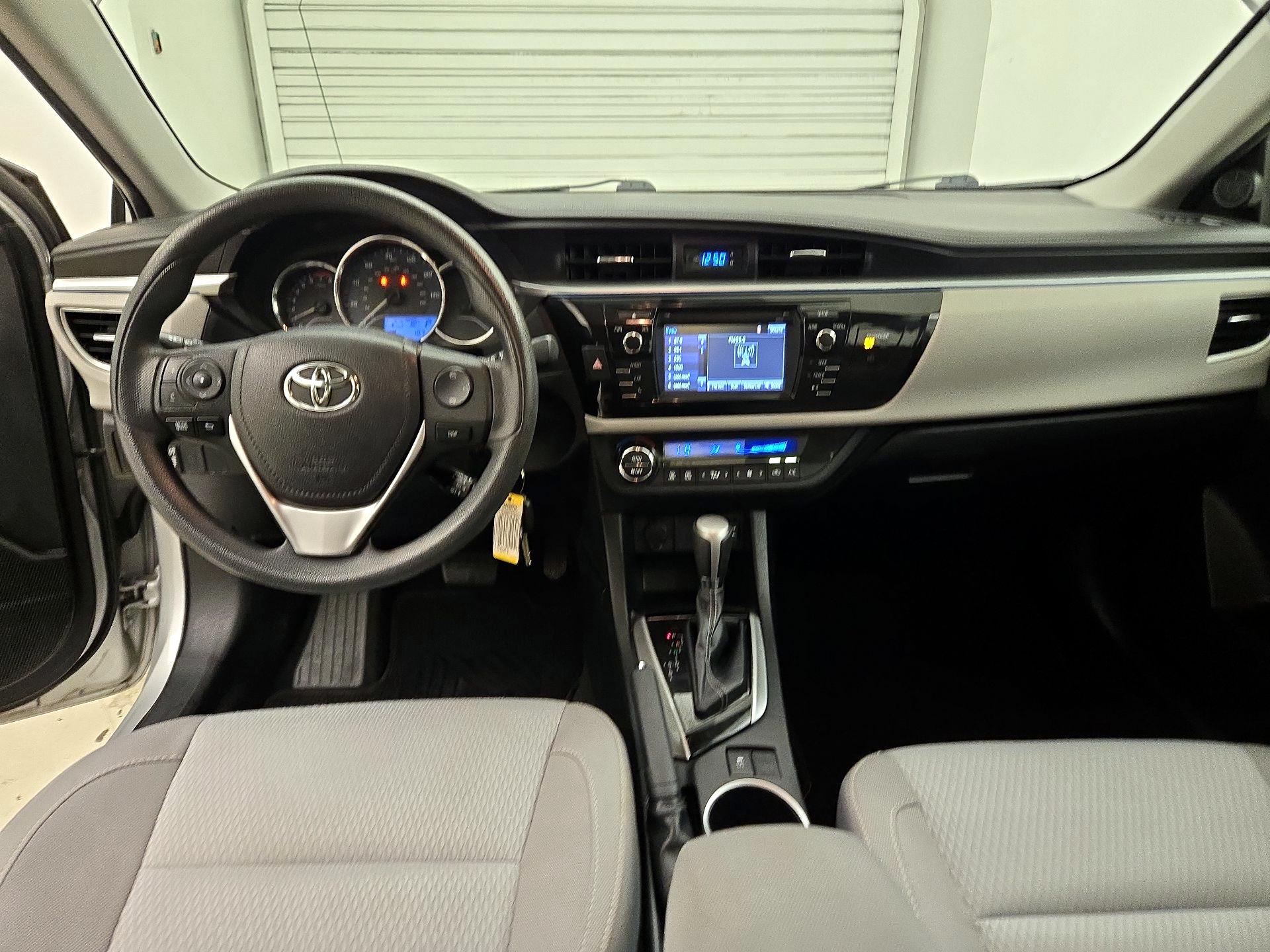 Thumbnail: 2016 Toyota Corolla - 9