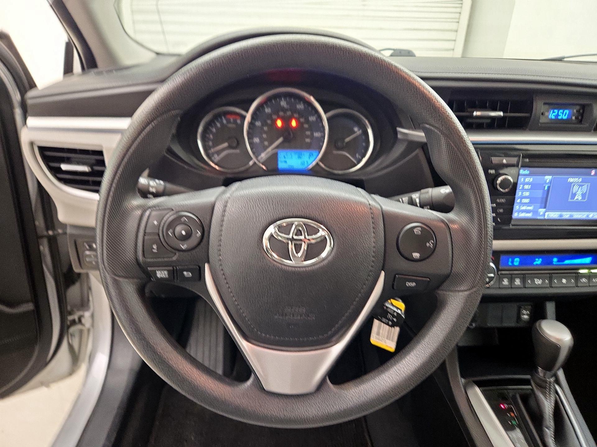 Thumbnail: 2016 Toyota Corolla - 10