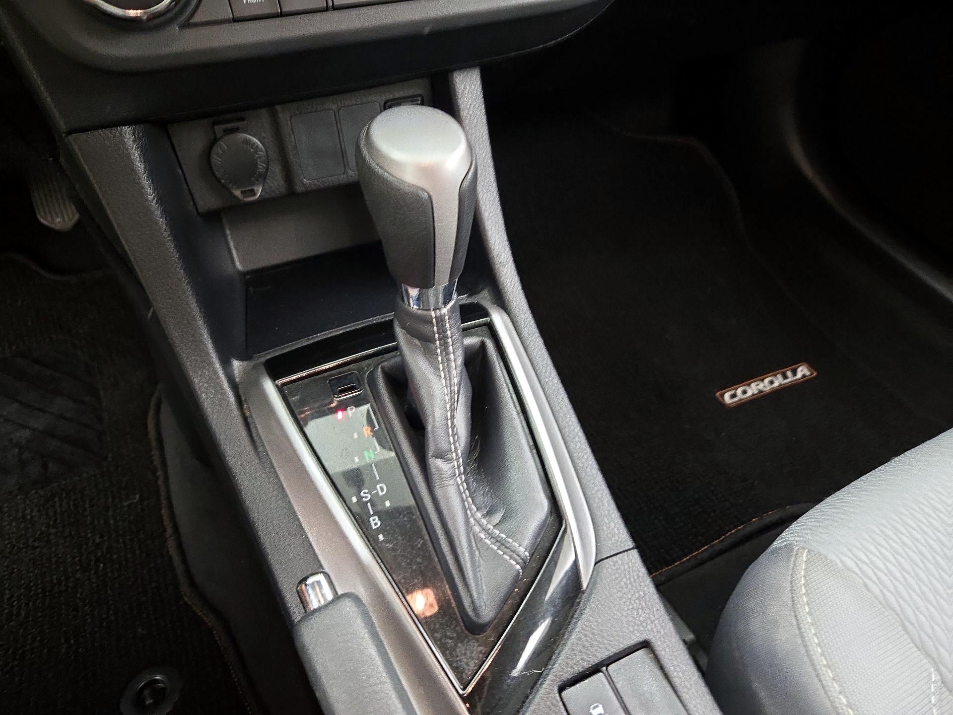Thumbnail: 2016 Toyota Corolla - 17