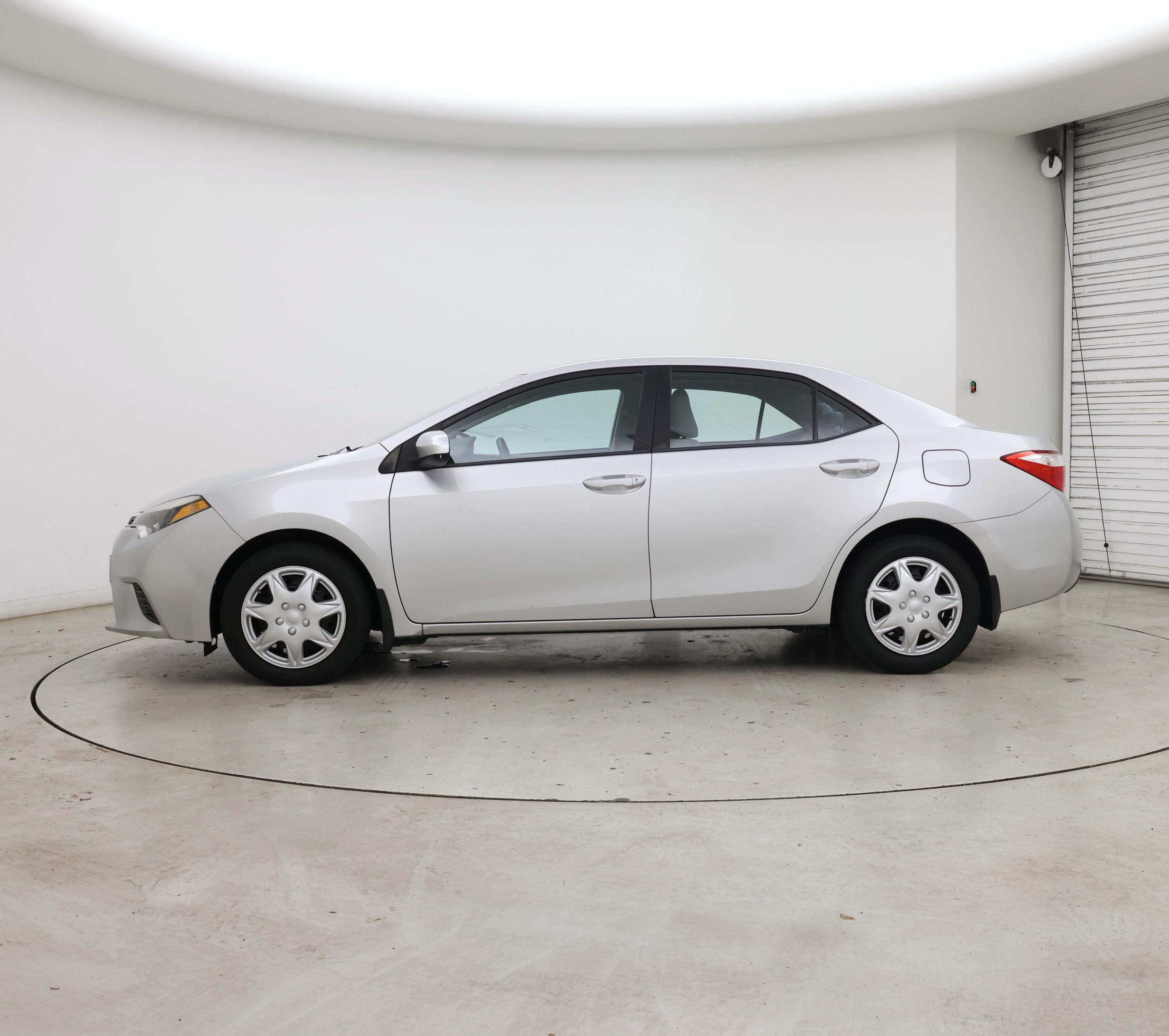 Thumbnail: 2016 Toyota Corolla - 3