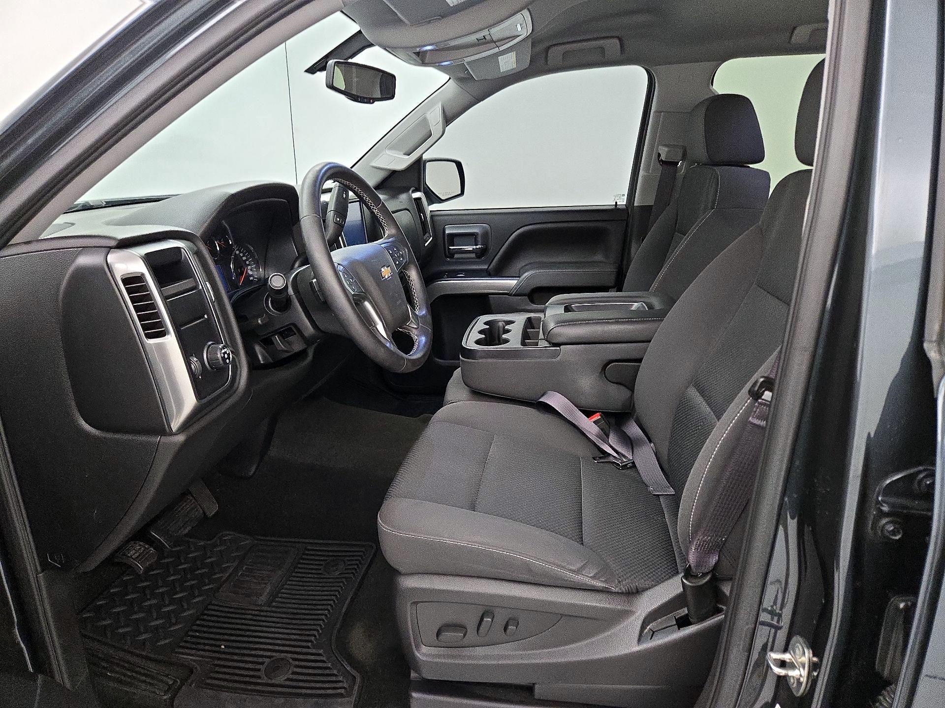 Thumbnail: 2017 Chevrolet Silverado 1500 - 11