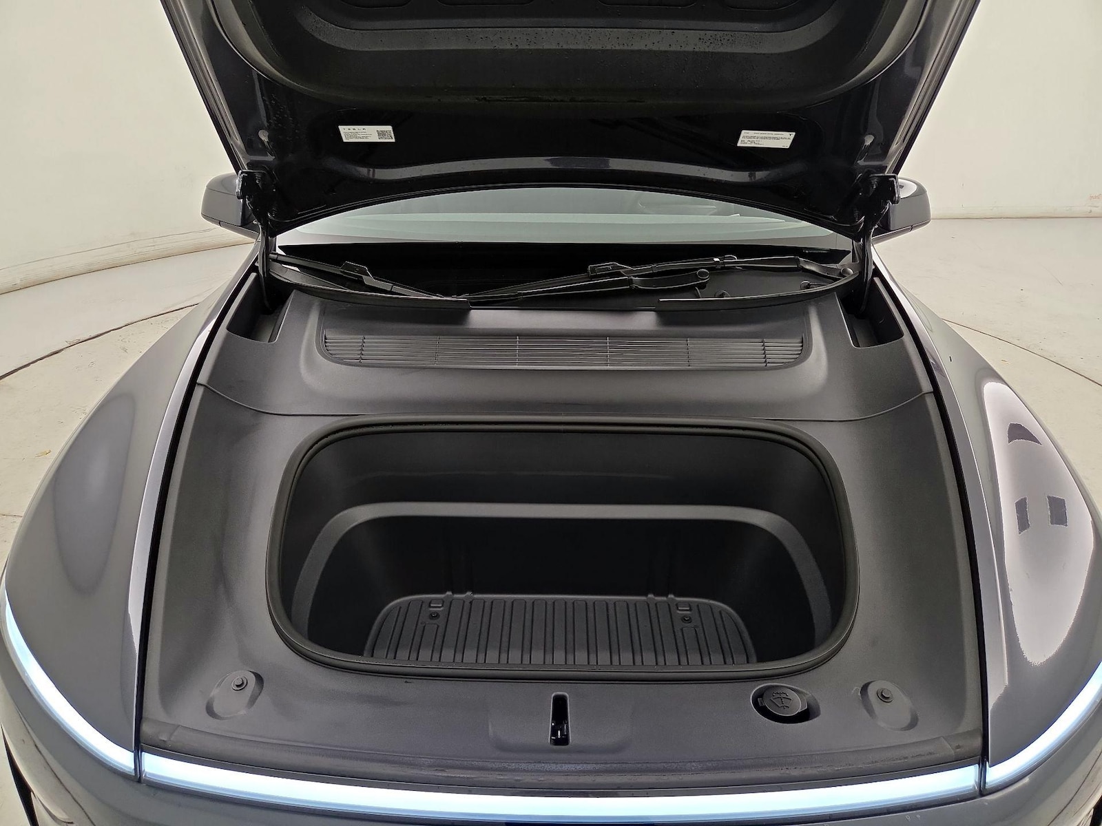 2026 Tesla Model Y Premium - Photo 22