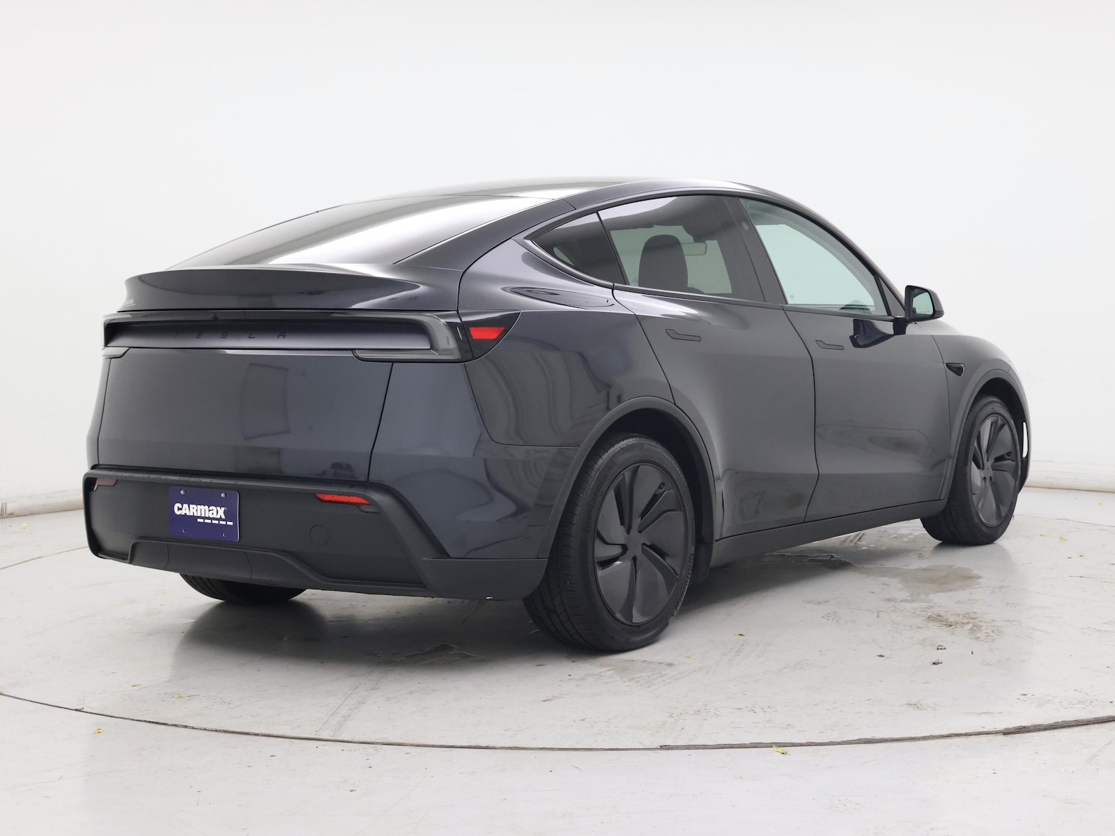 2026 Tesla Model Y Premium - Photo 9