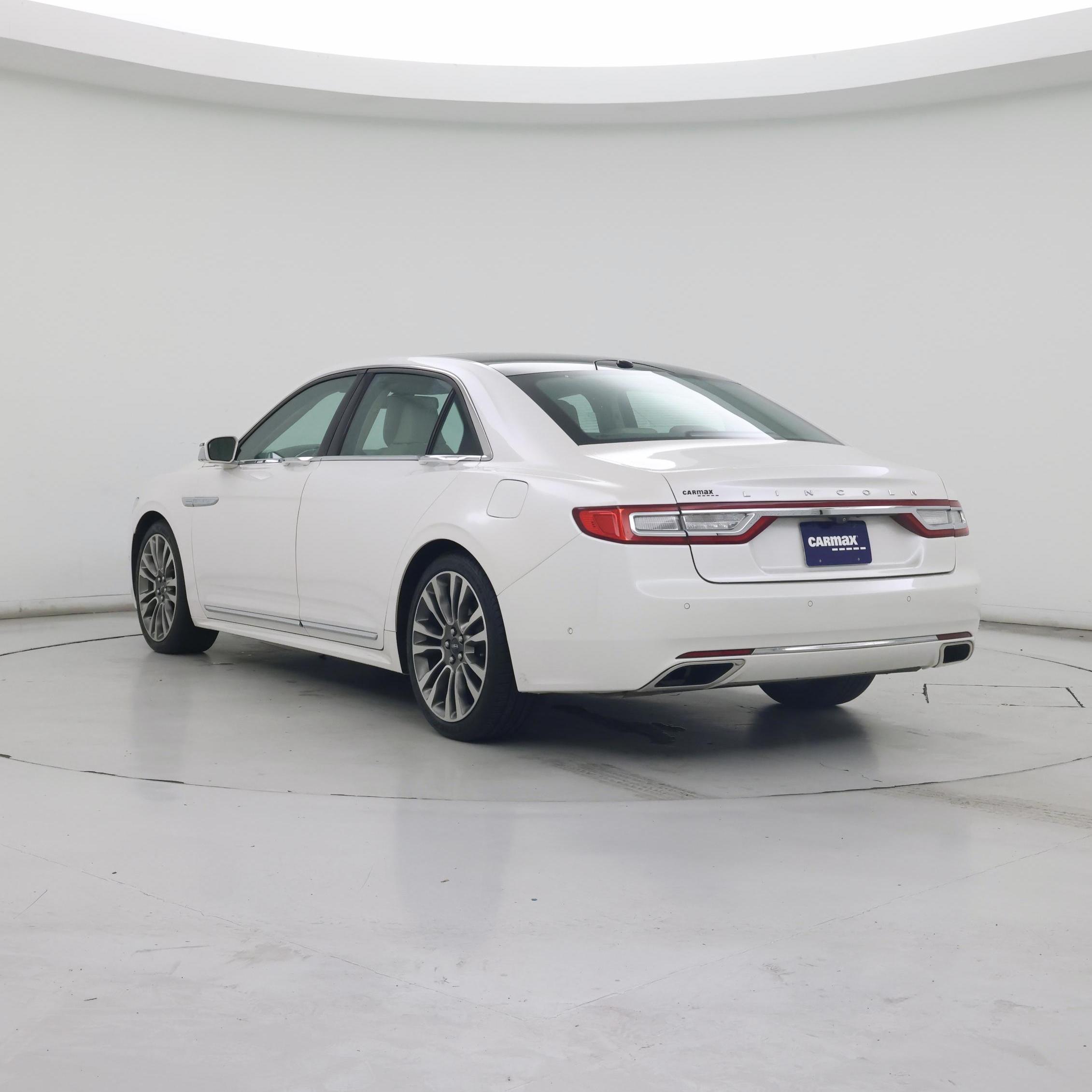 Thumbnail: 2017 Lincoln Continental - 2