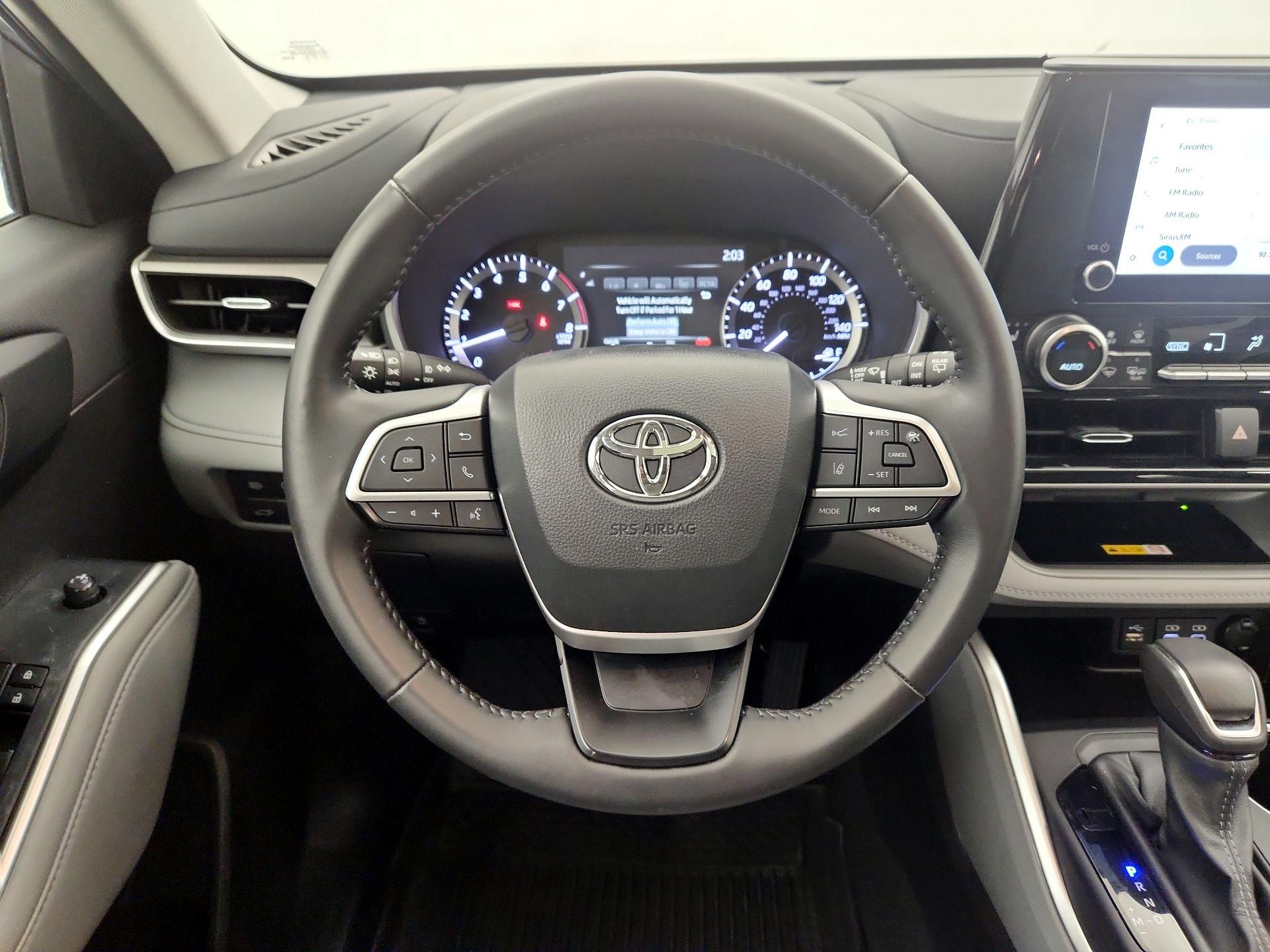 Thumbnail: 2024 Toyota Highlander - 10