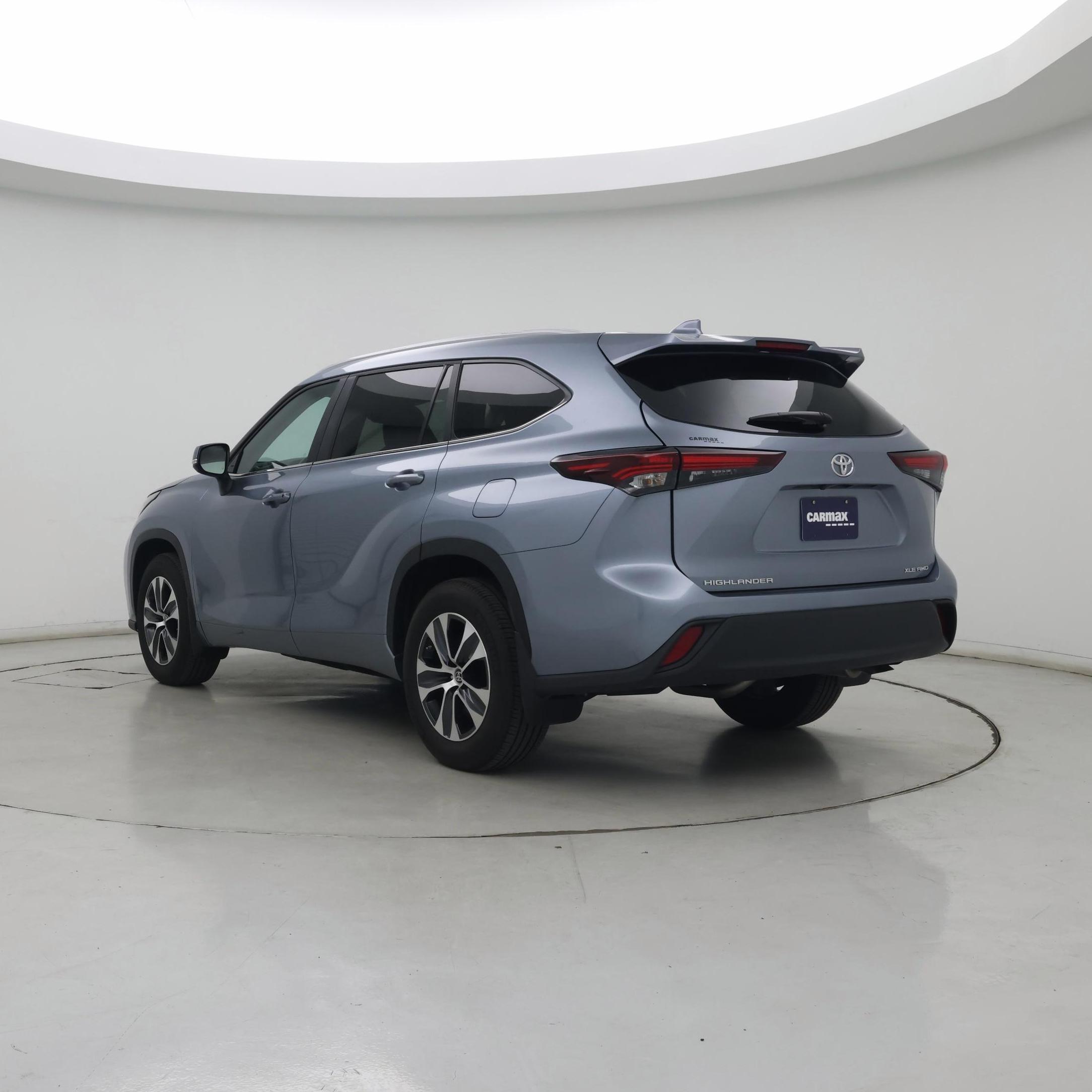 Thumbnail: 2024 Toyota Highlander - 2
