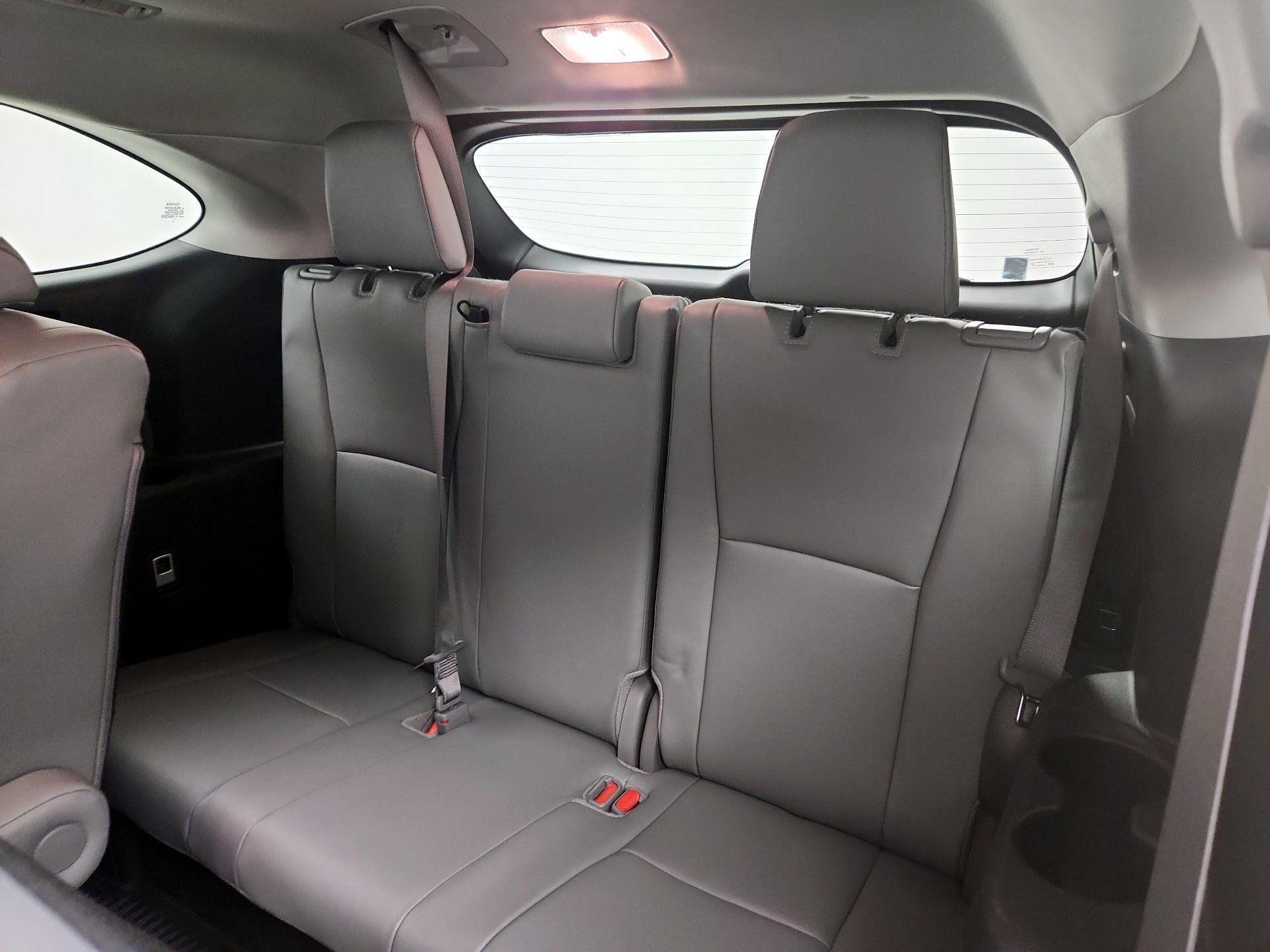 Thumbnail: 2024 Toyota Highlander - 20