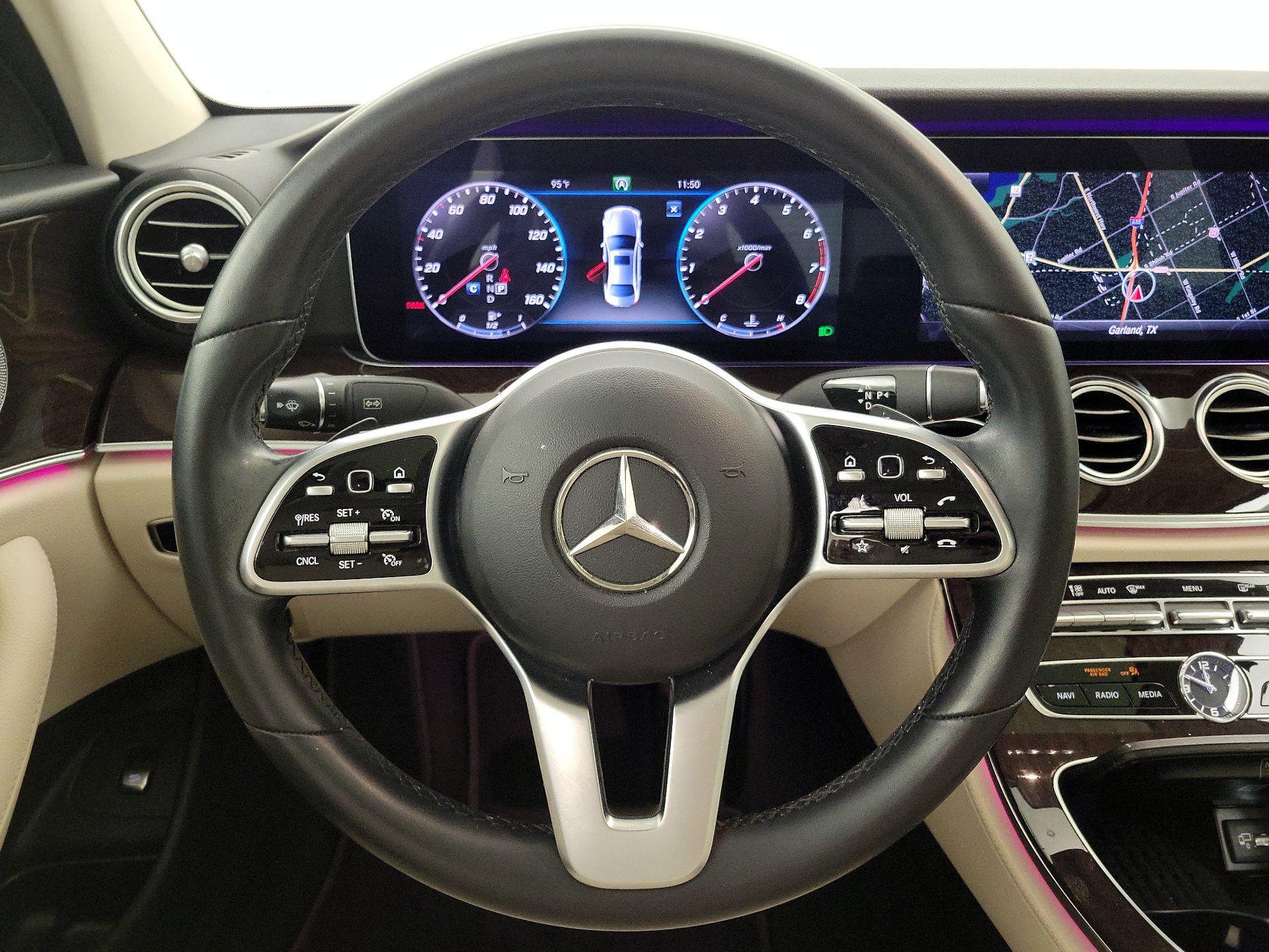 Thumbnail: 2020 Mercedes-Benz E-Class - 10