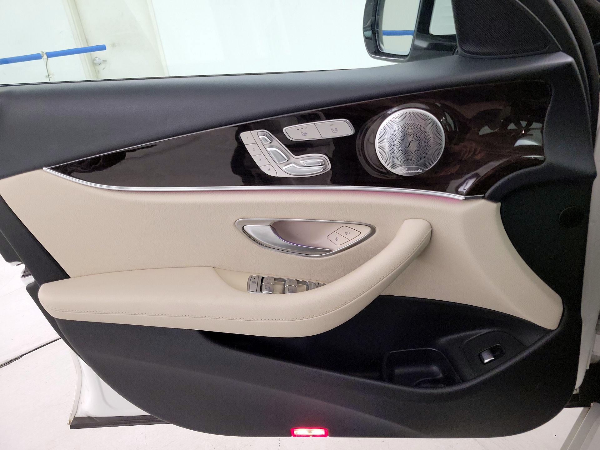 Thumbnail: 2020 Mercedes-Benz E-Class - 12